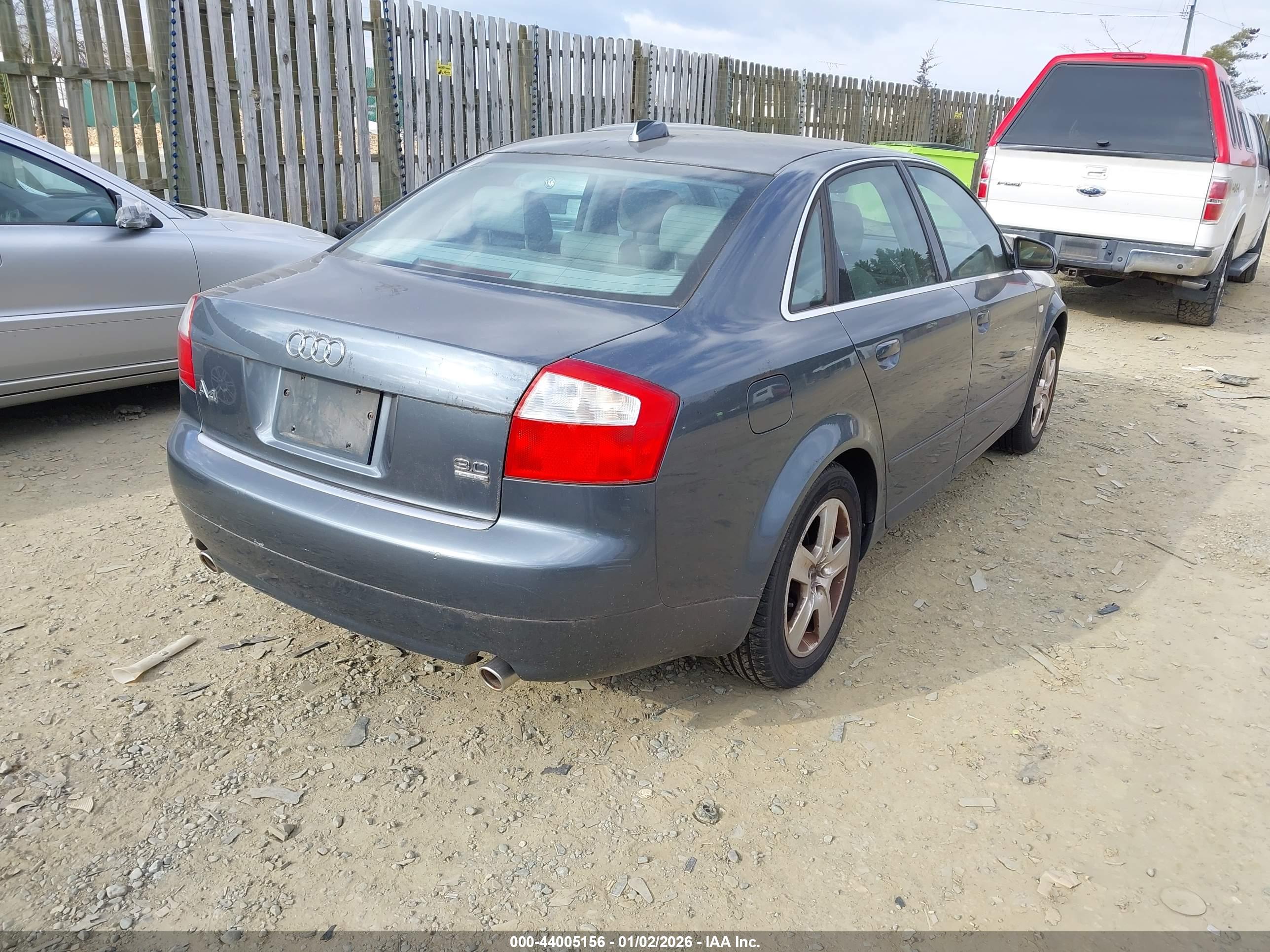 AUDI A4 image 4