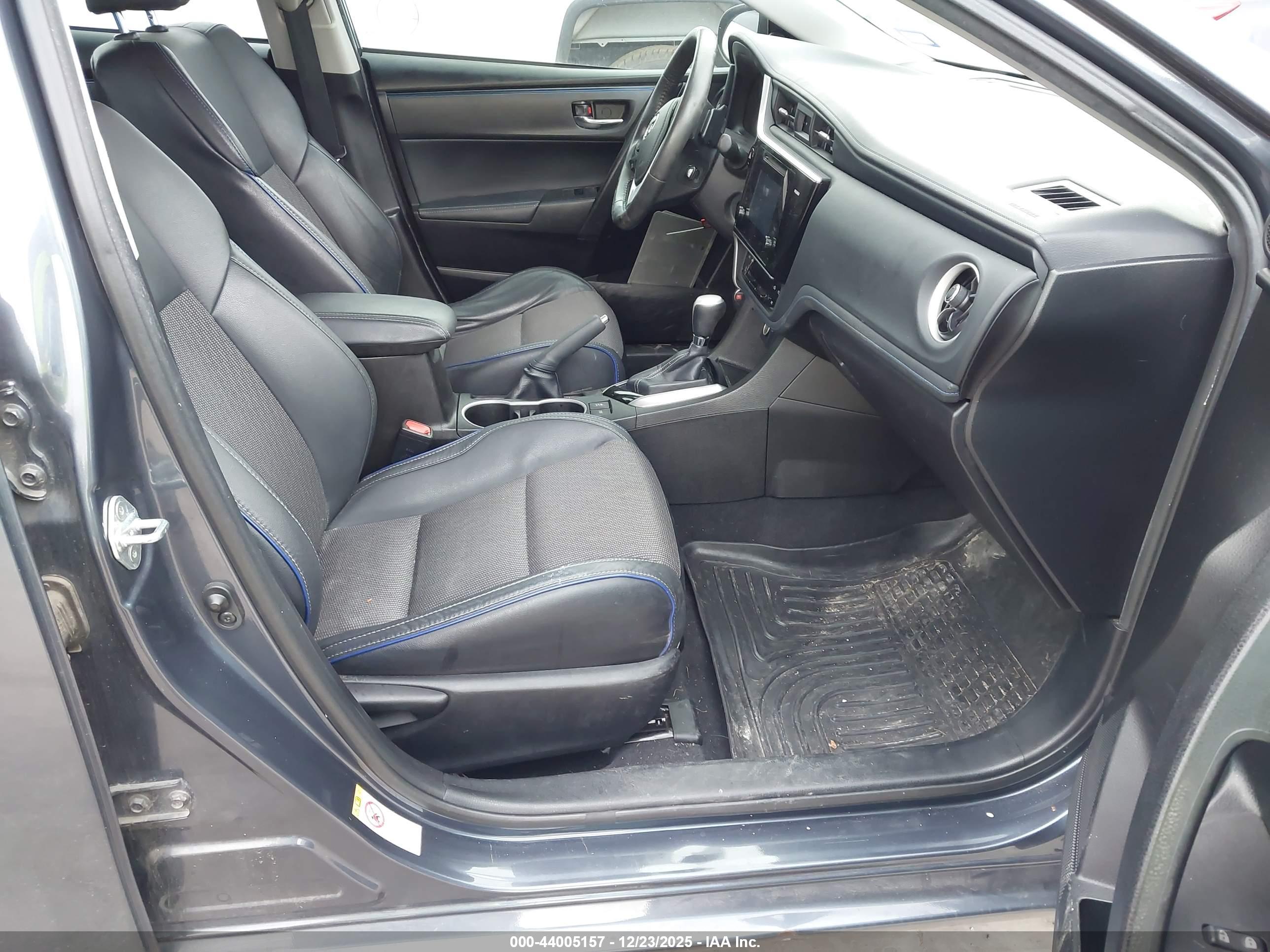 TOYOTA COROLLA image 5