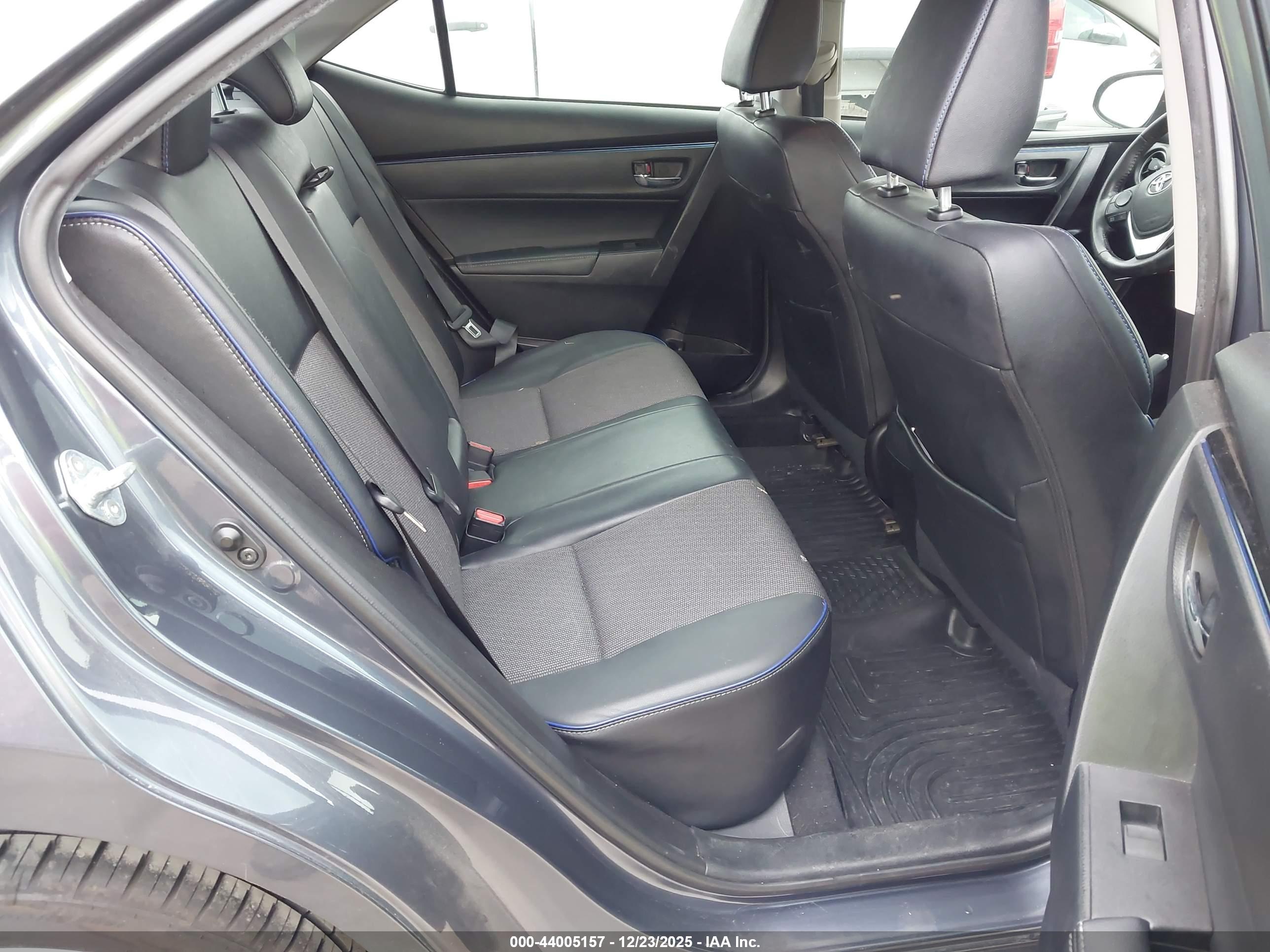 TOYOTA COROLLA image 8