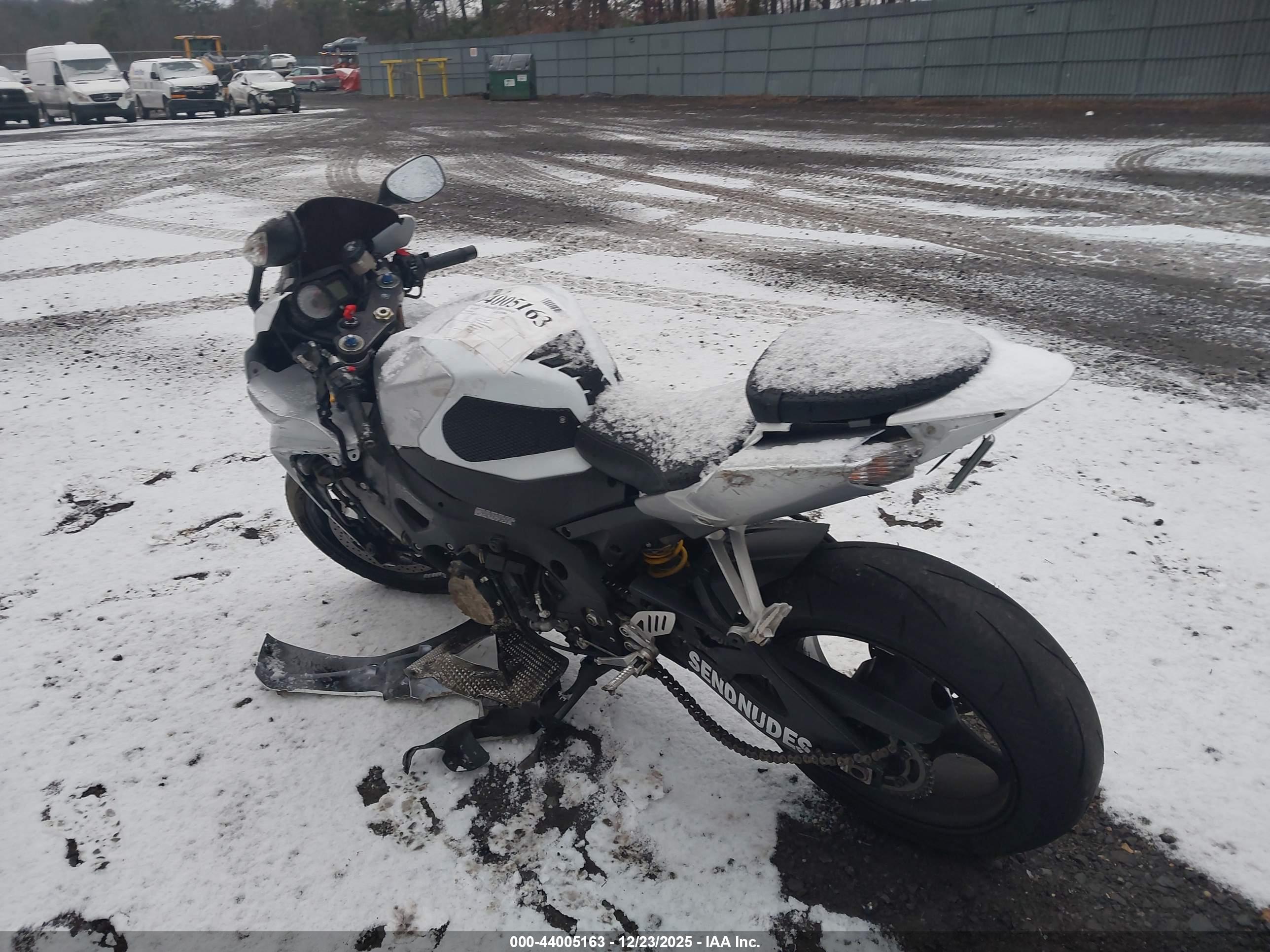 SUZUKI GSX-R1000 image 3