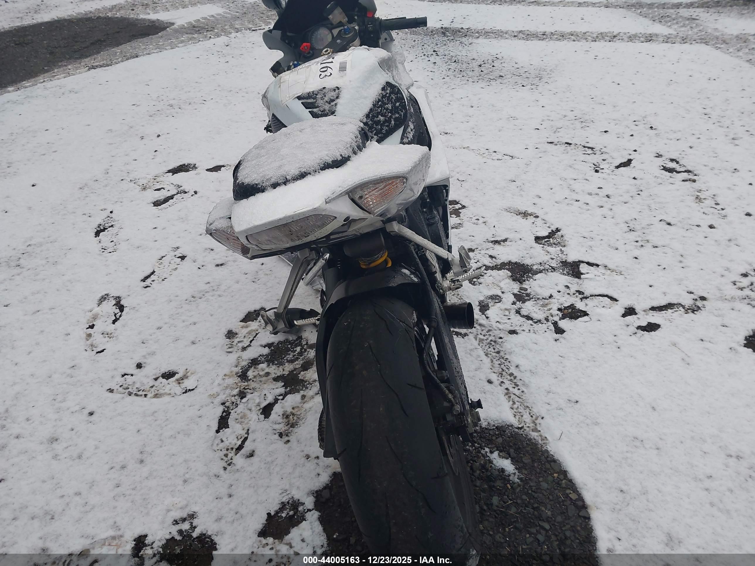 SUZUKI GSX-R1000 image 6