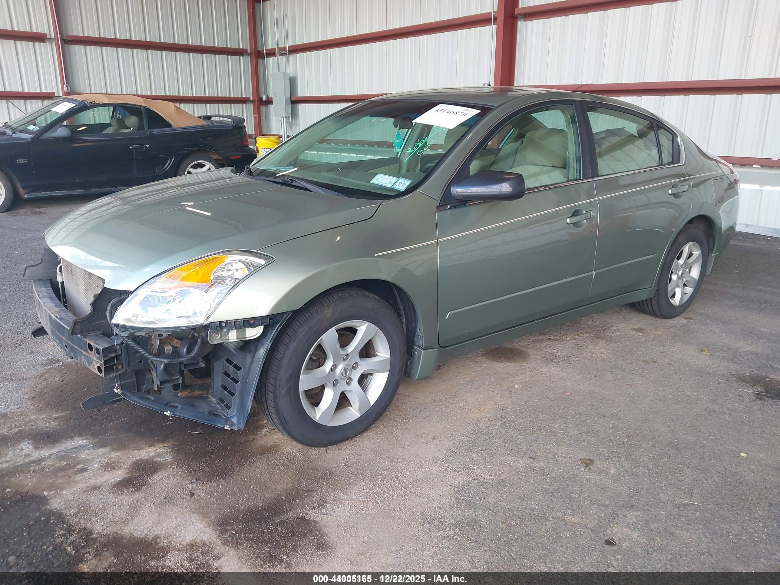 NISSAN ALTIMA image 2