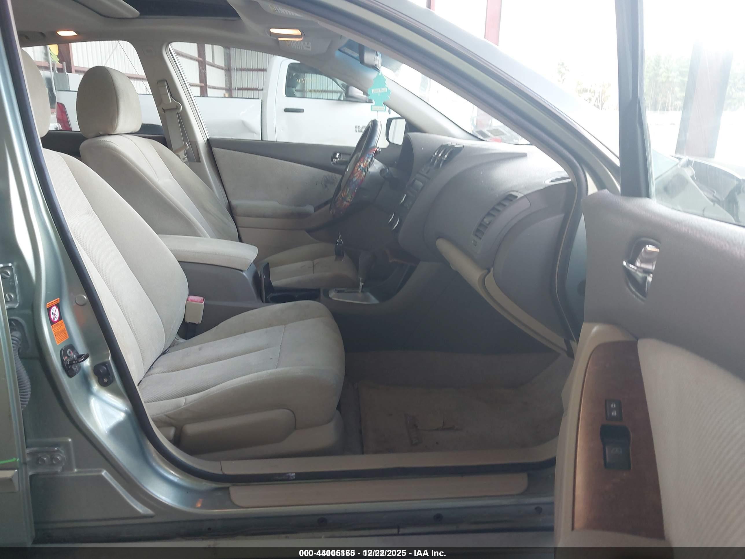 NISSAN ALTIMA image 5