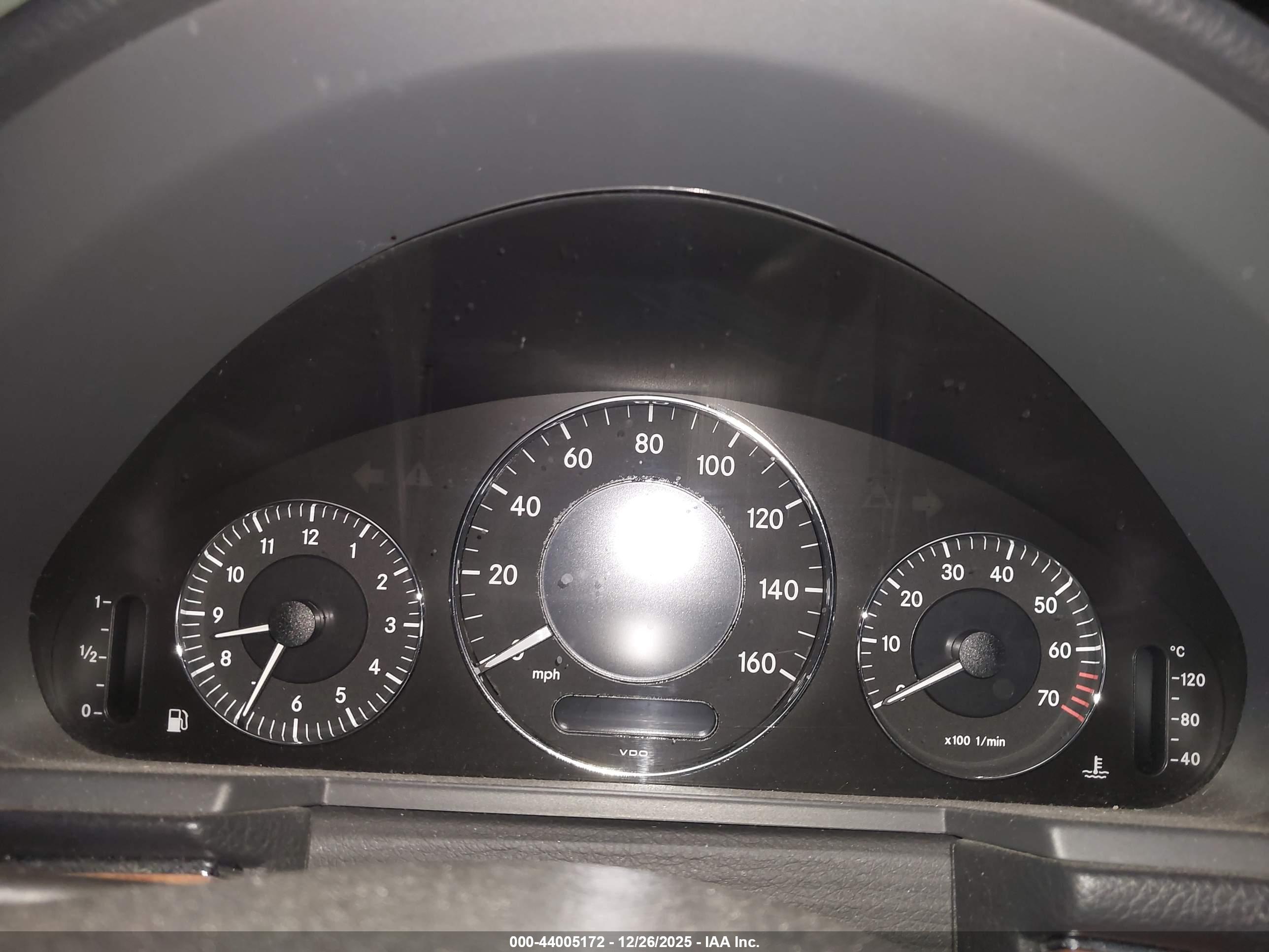 MERCEDES-BENZ E image 7