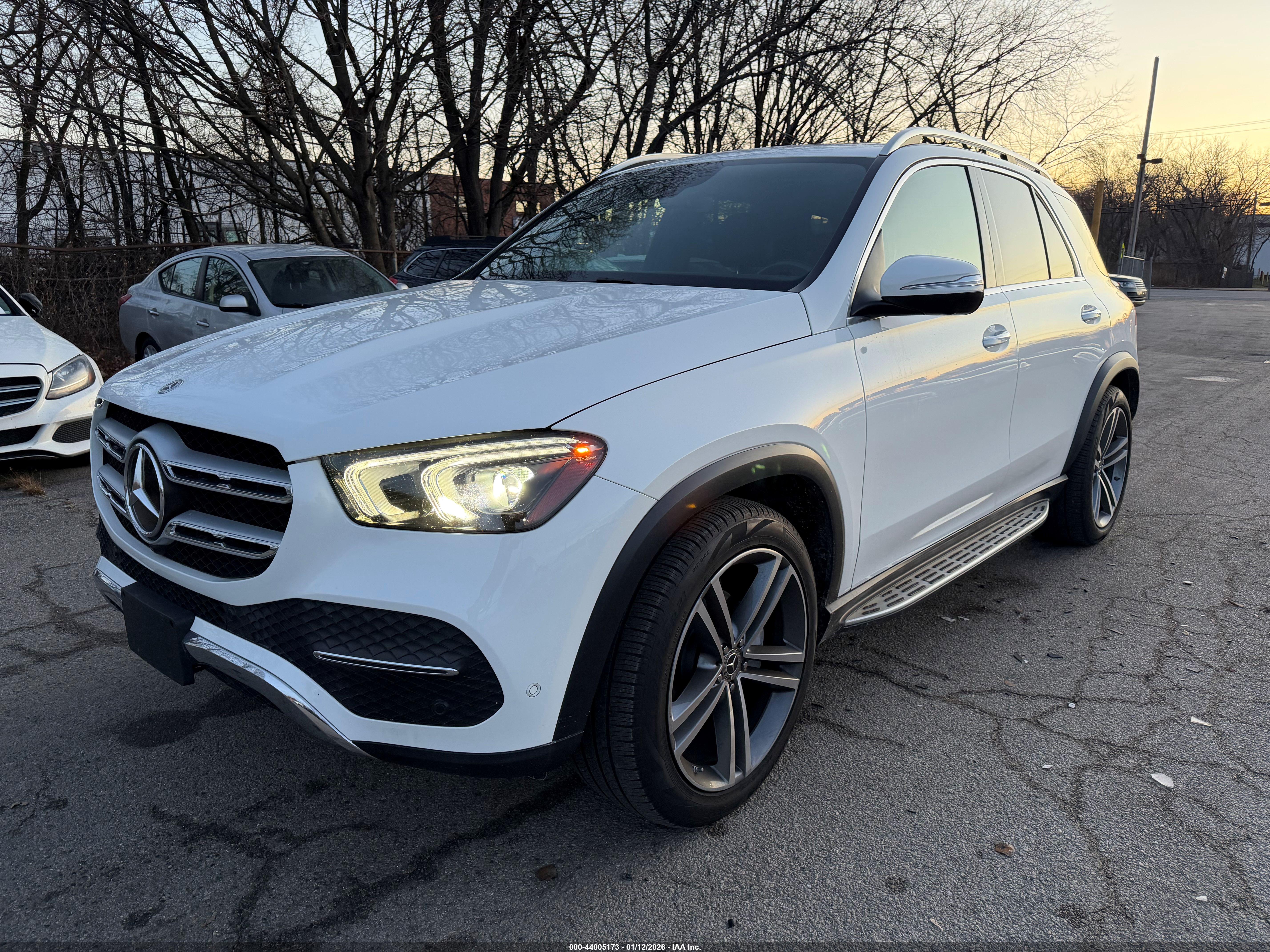 MERCEDES-BENZ GLE image 2