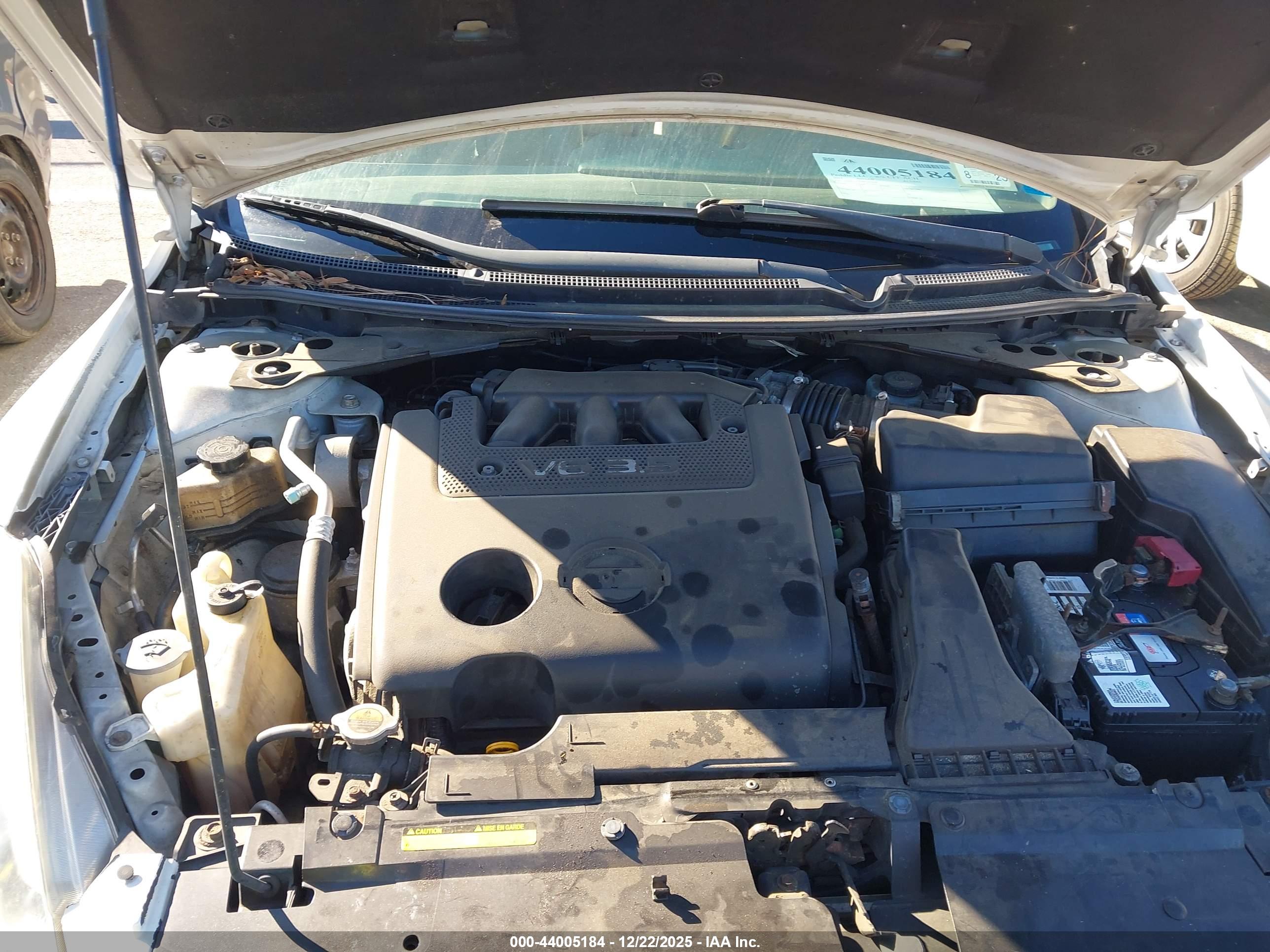 NISSAN ALTIMA image 10
