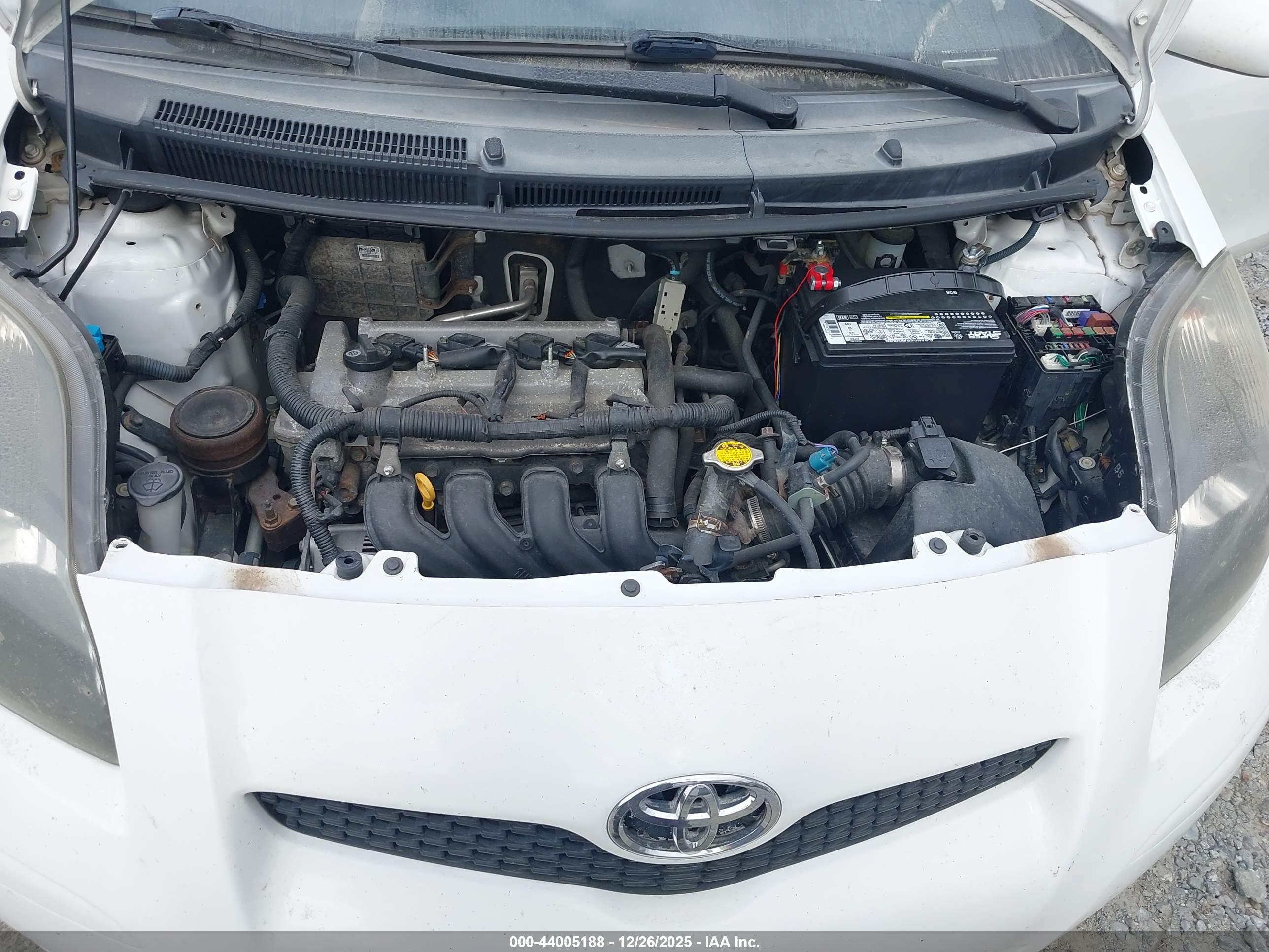 TOYOTA YARIS image 10