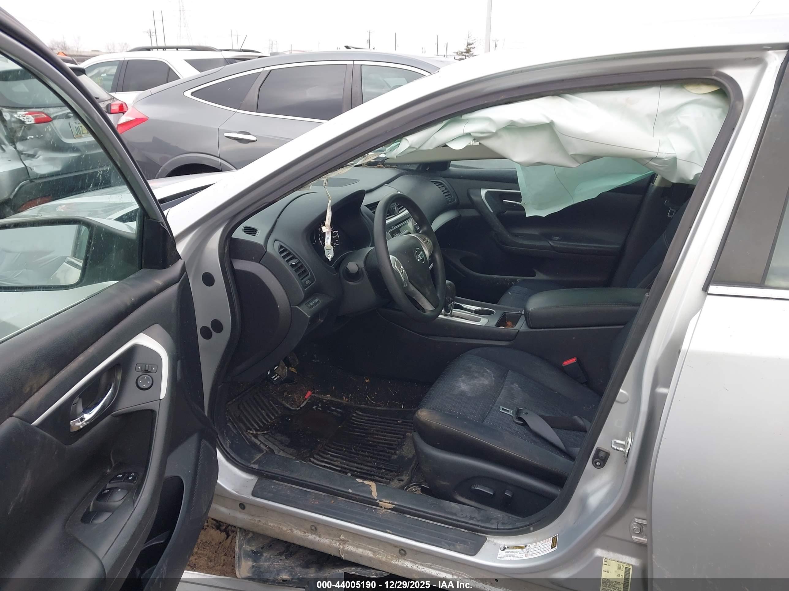 NISSAN ALTIMA image 5