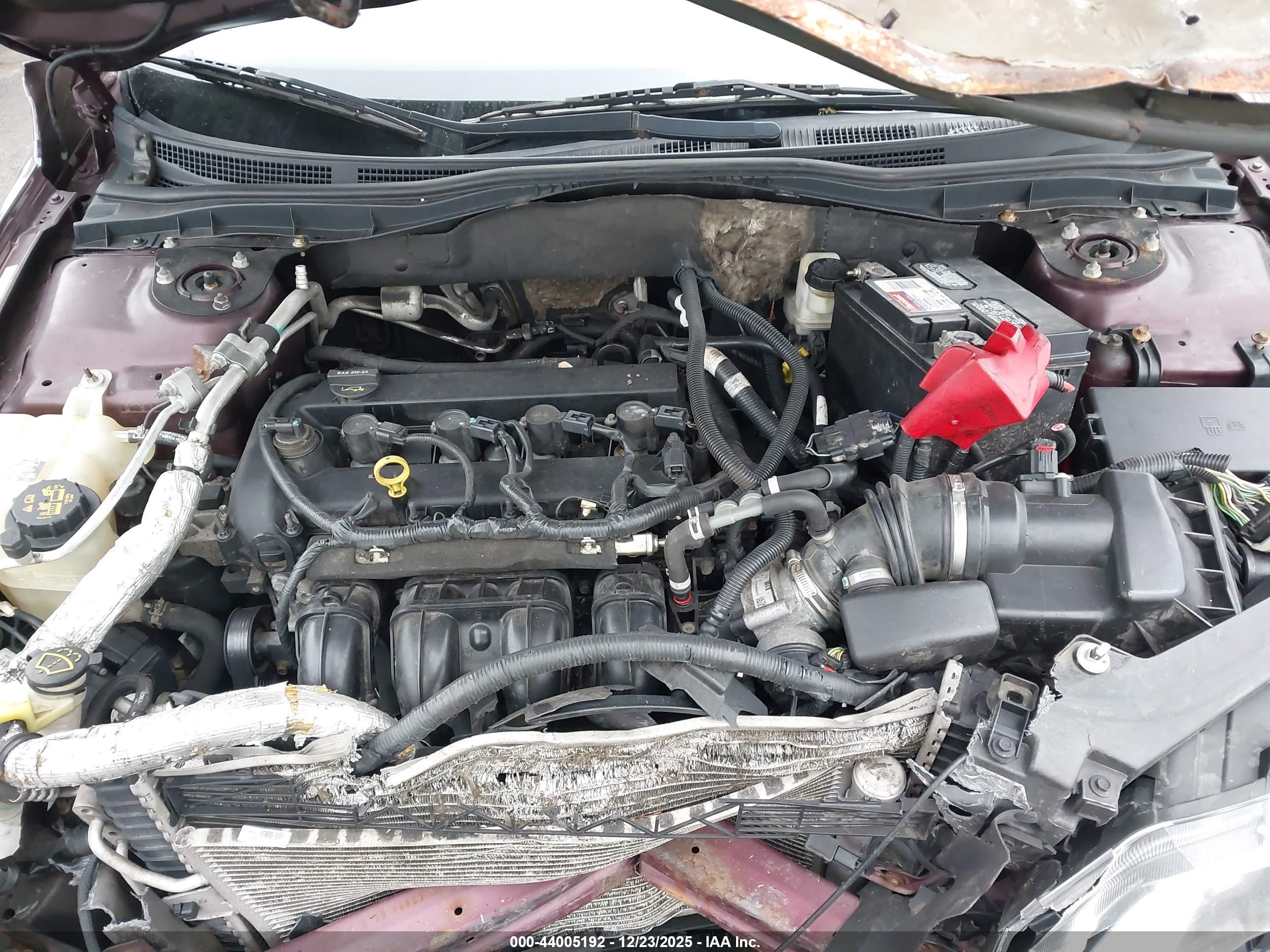 FORD FUSION image 10