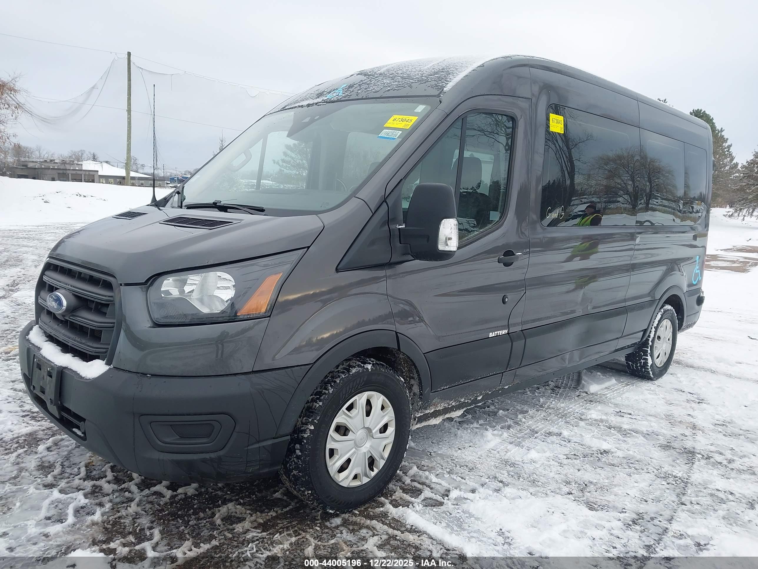 FORD TRANSIT-350 image 2