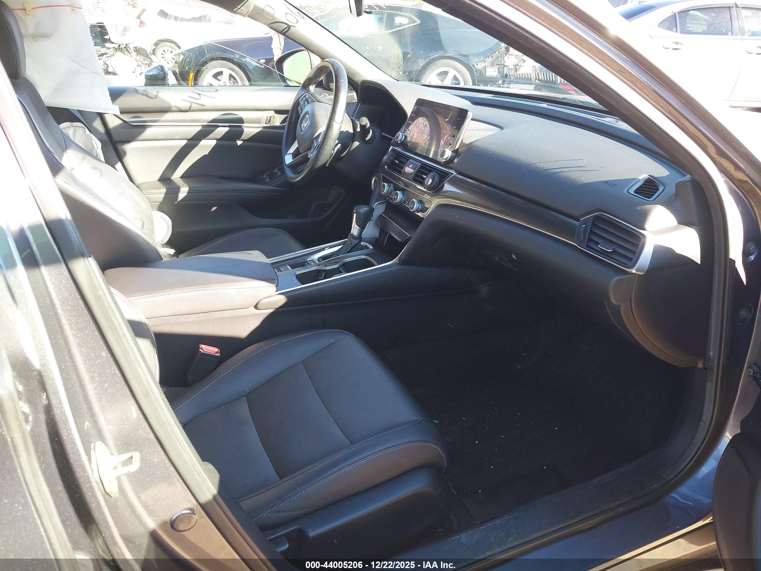 HONDA ACCORD image 5