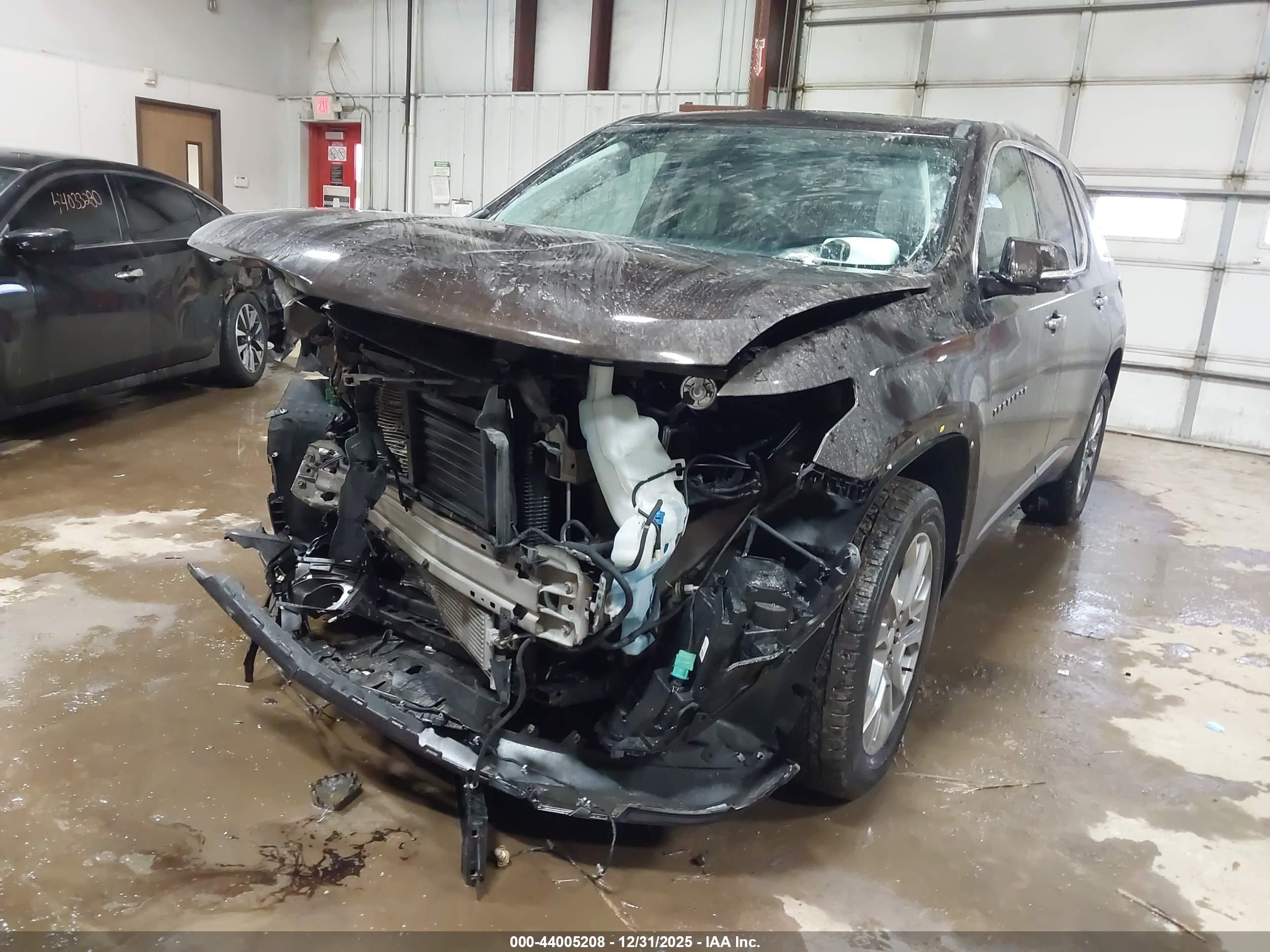 CHEVROLET TRAVERSE image 6