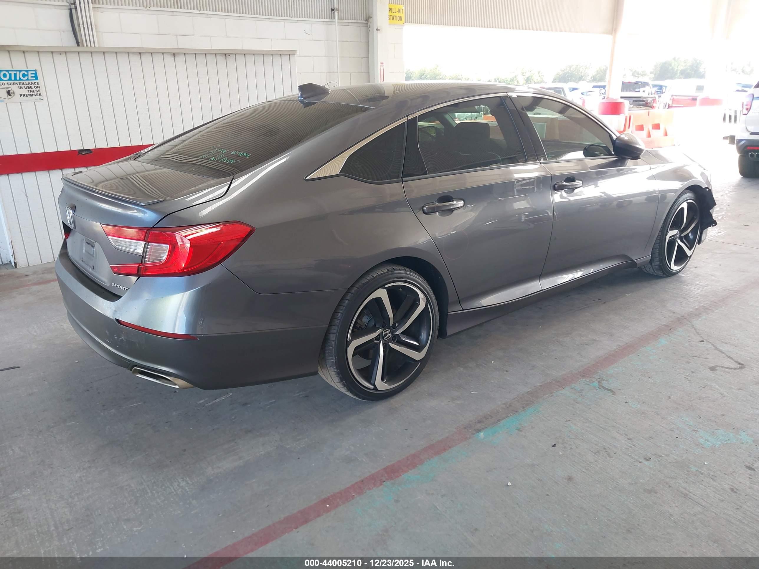 HONDA ACCORD image 4