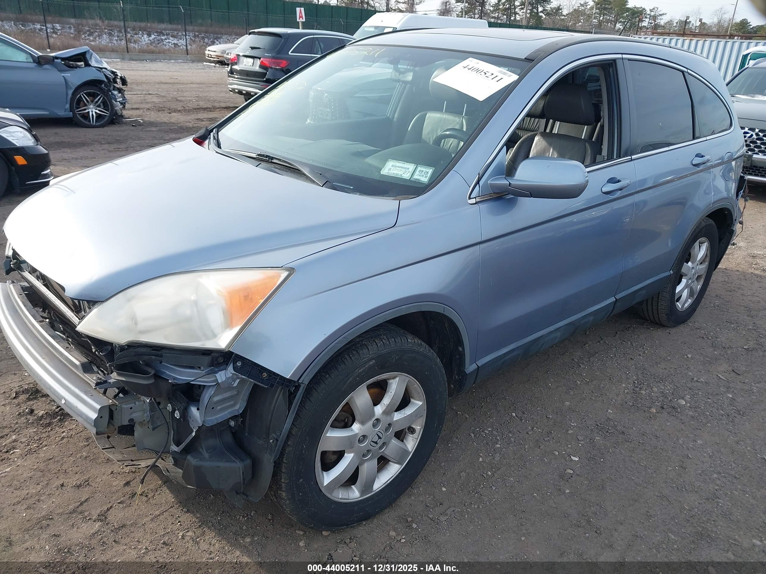 HONDA CR-V image 2