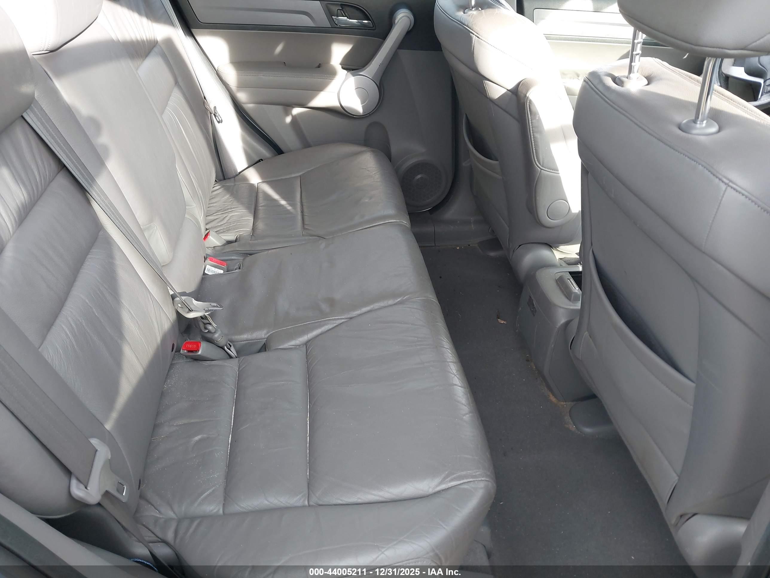 HONDA CR-V image 8