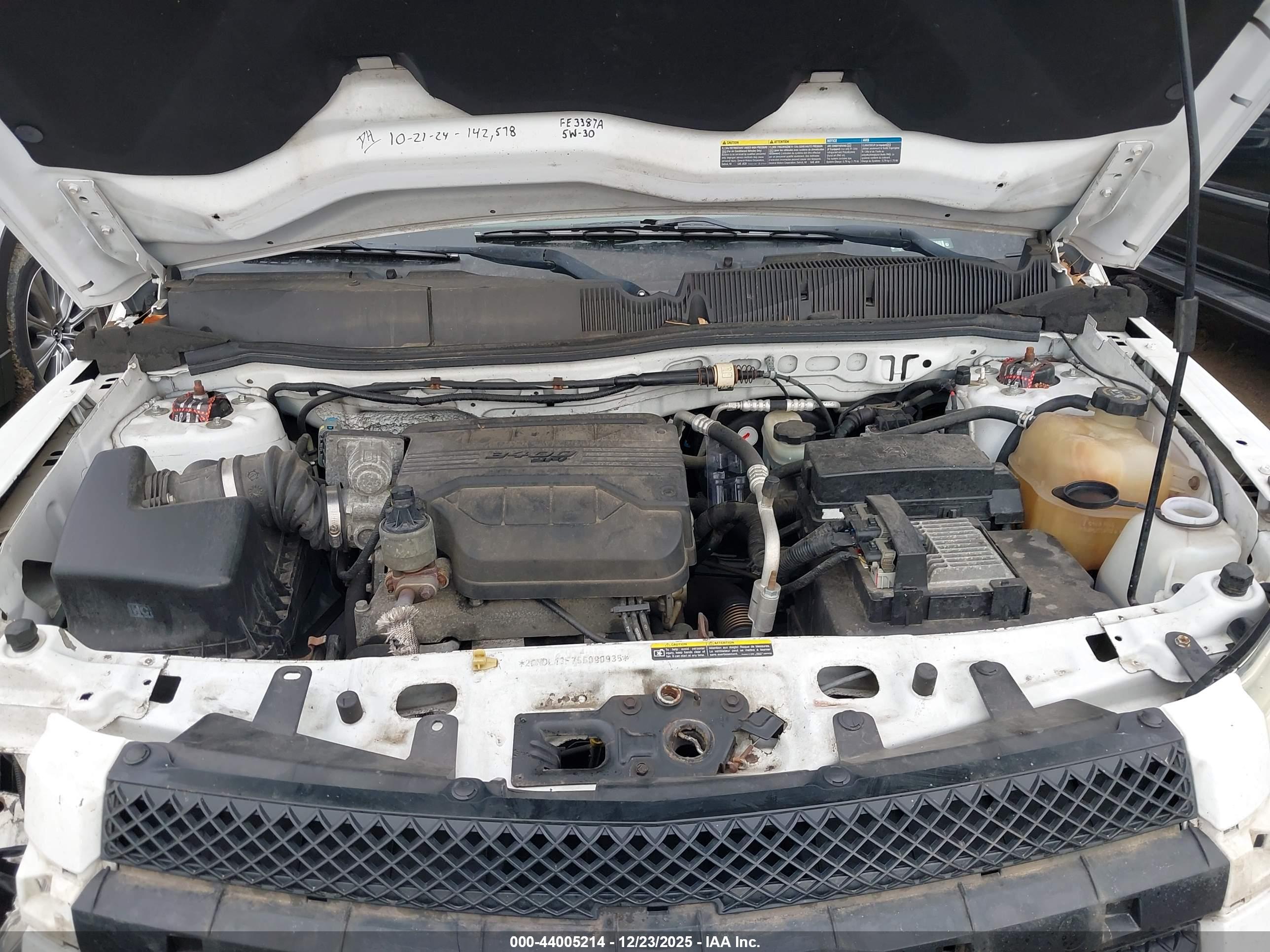 CHEVROLET EQUINOX image 10