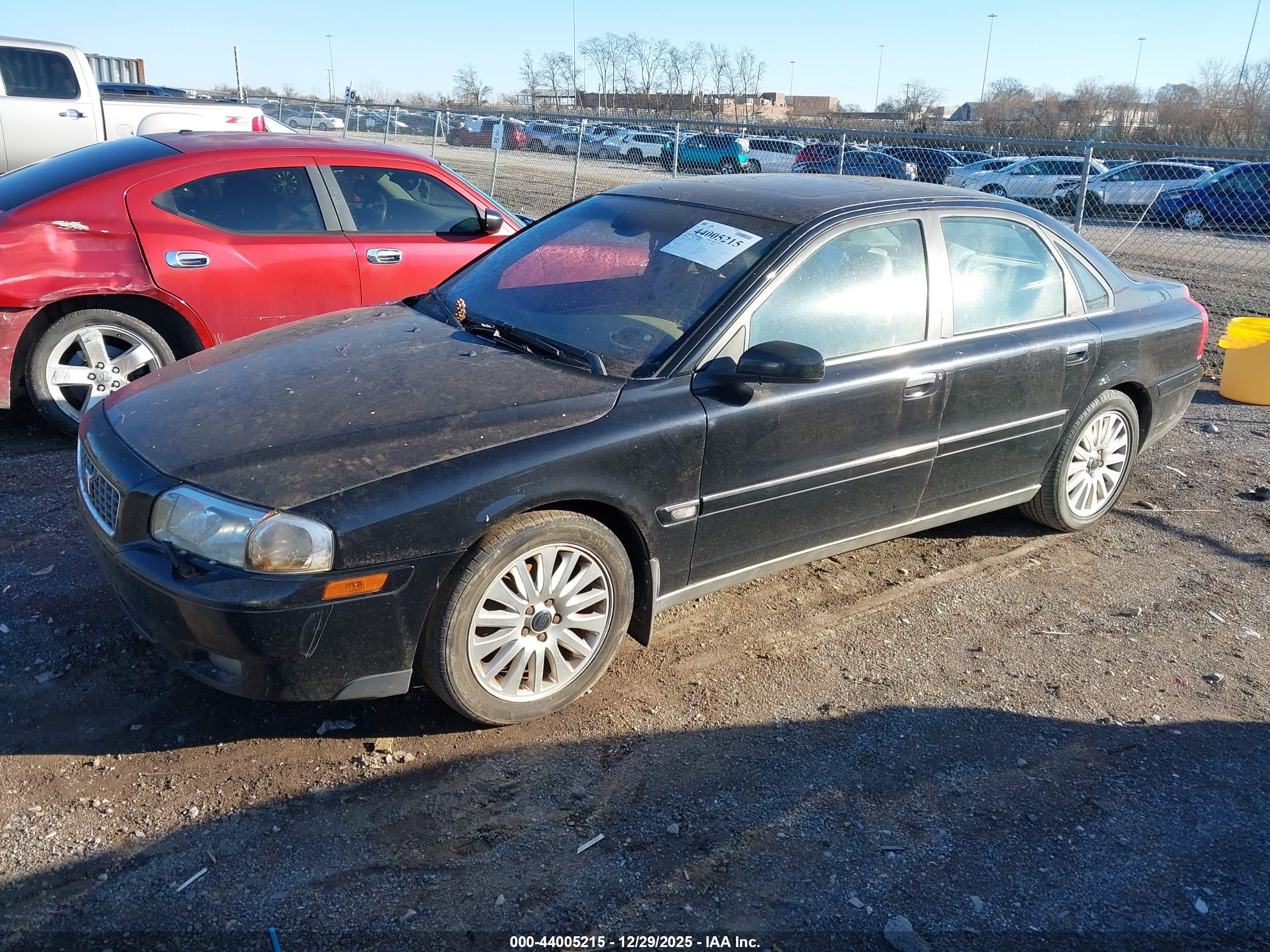 VOLVO S80 image 2