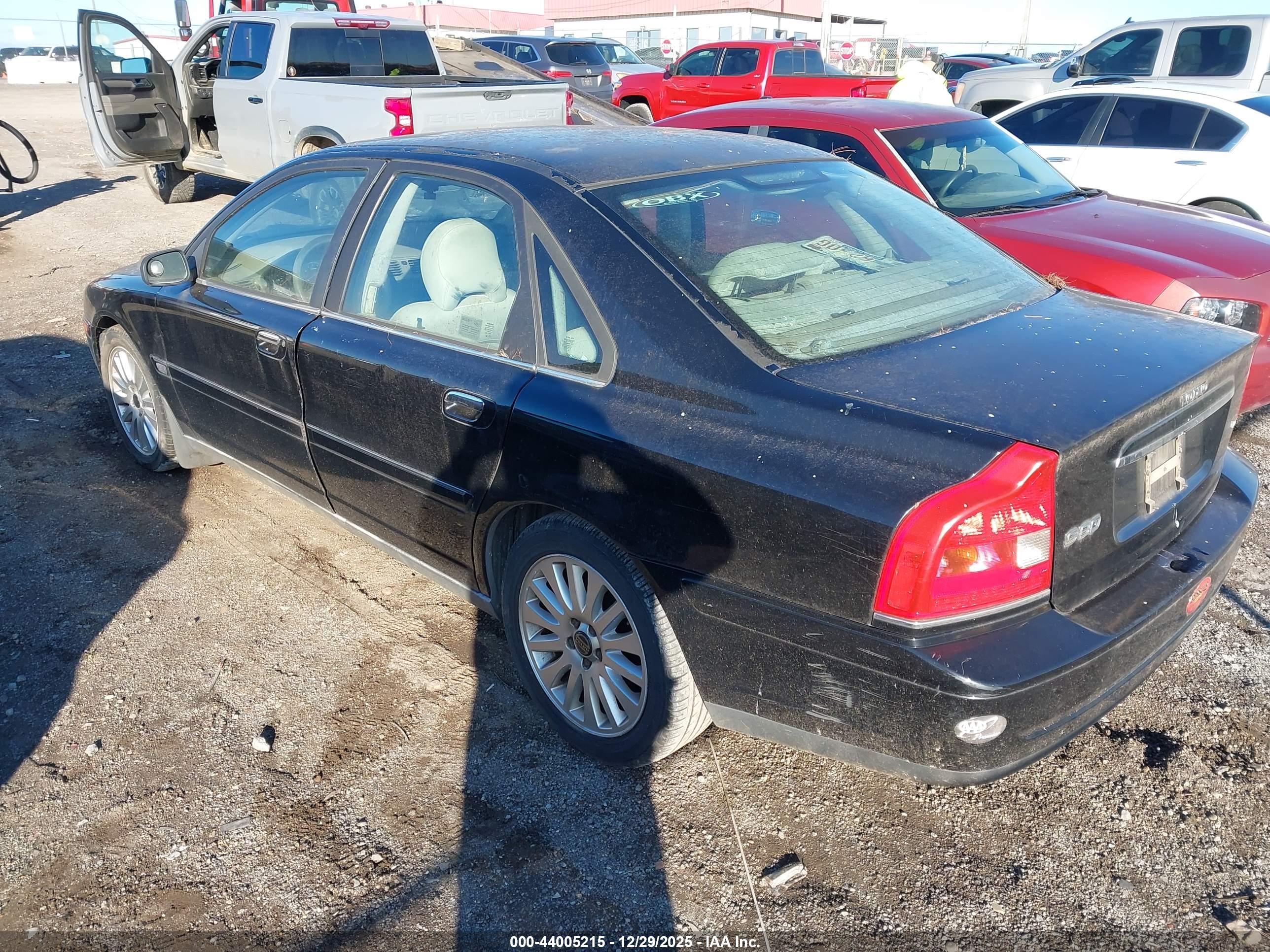 VOLVO S80 image 3