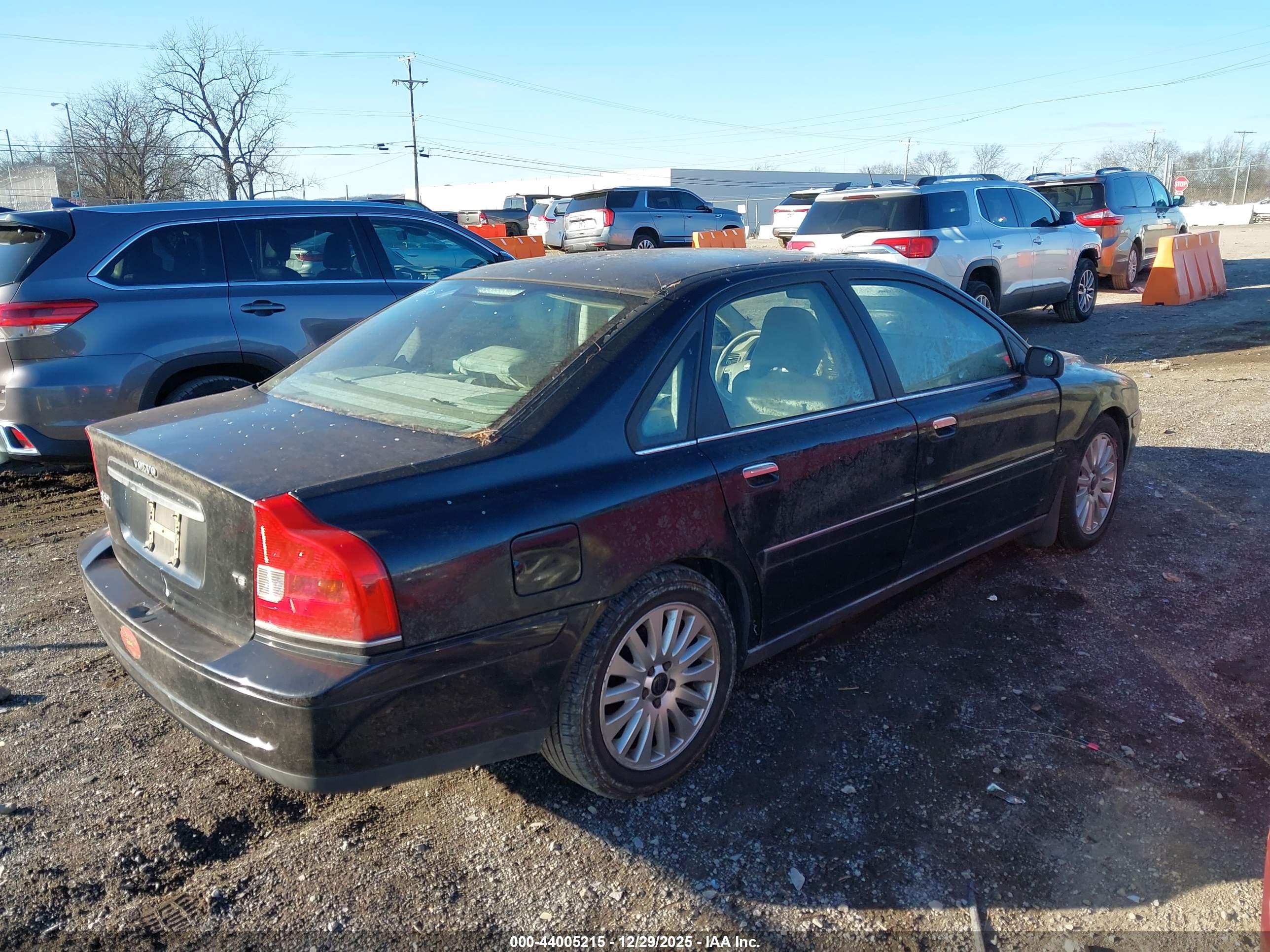 VOLVO S80 image 4