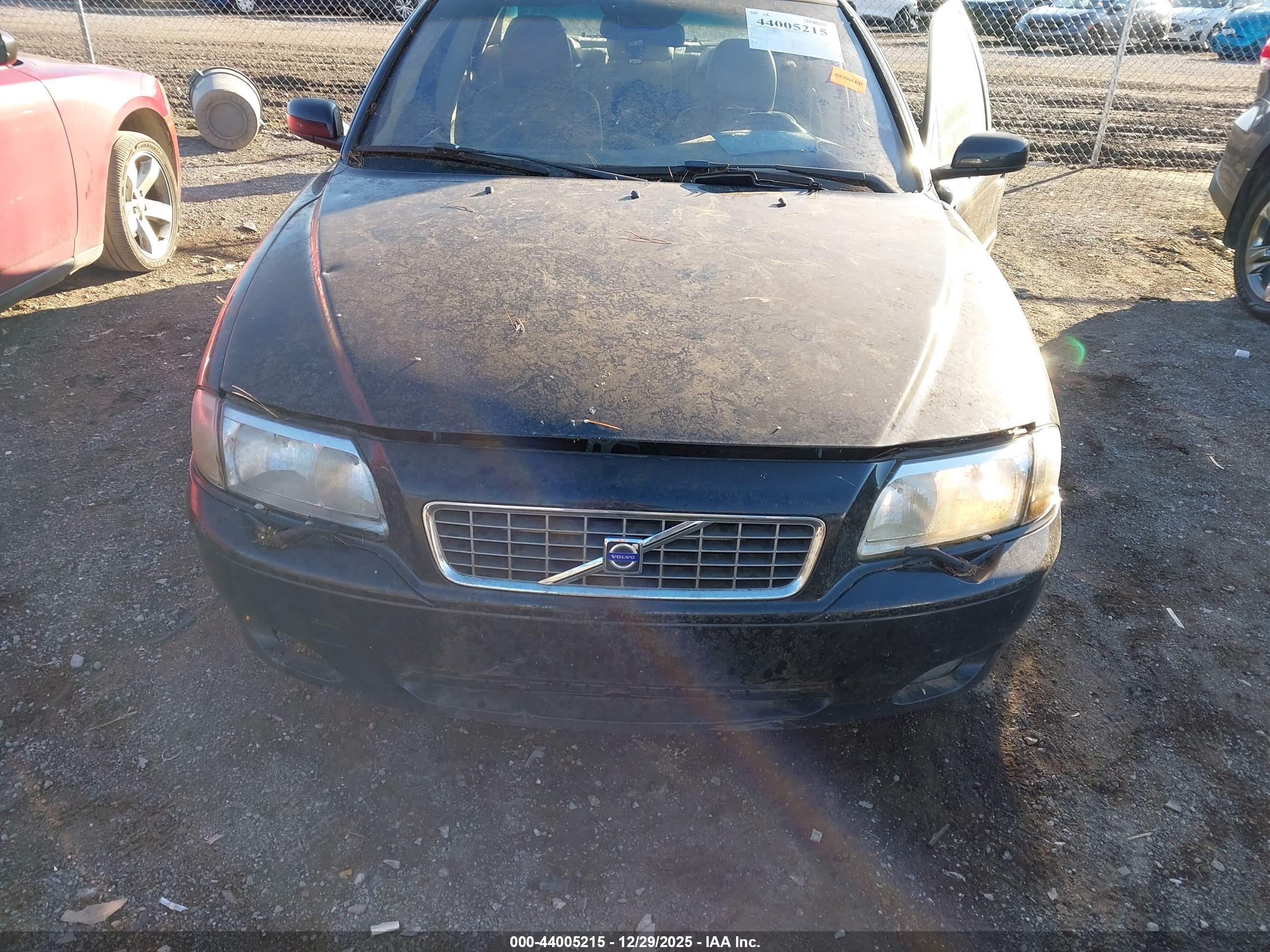 VOLVO S80 image 6