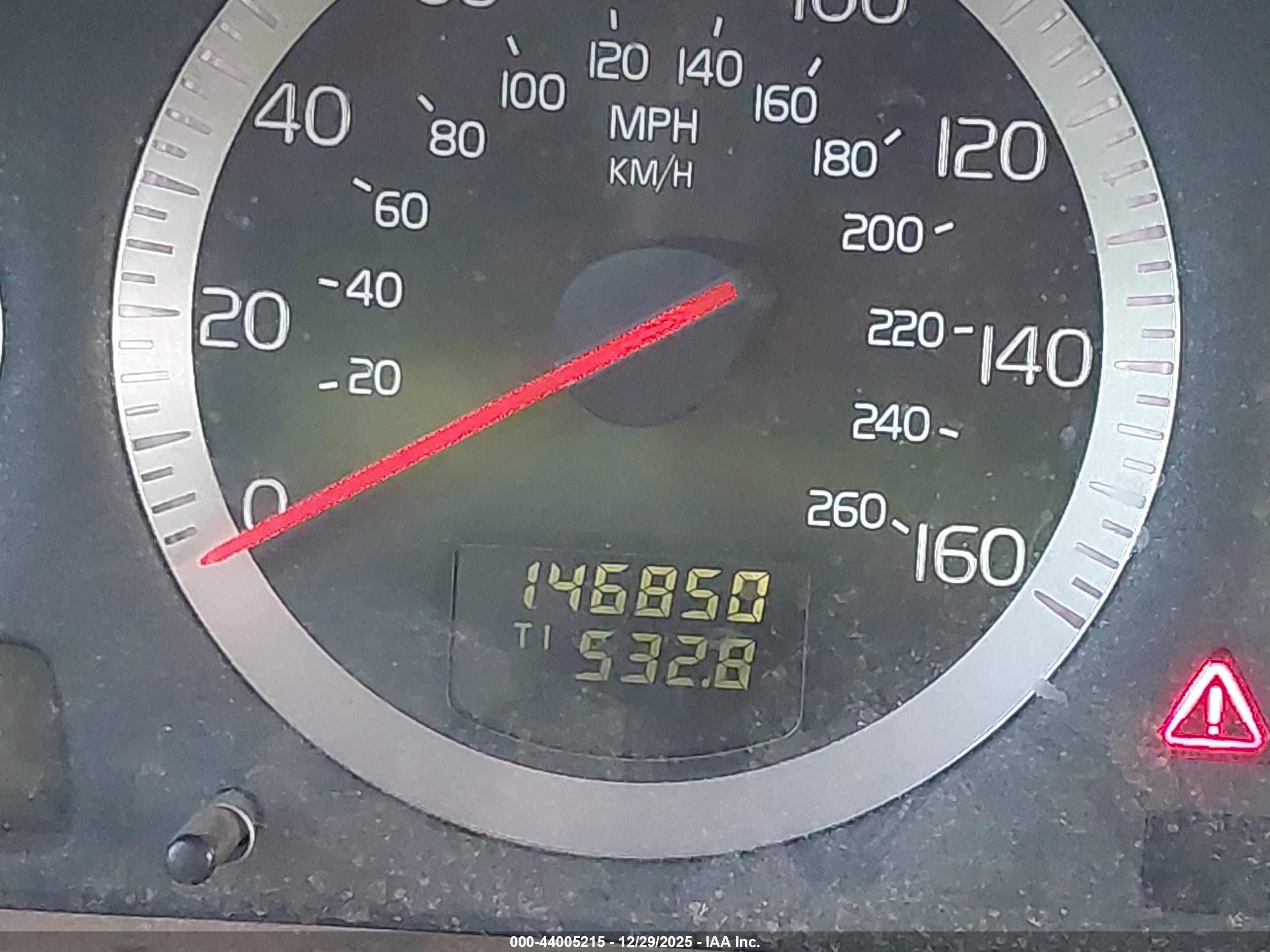VOLVO S80 image 7