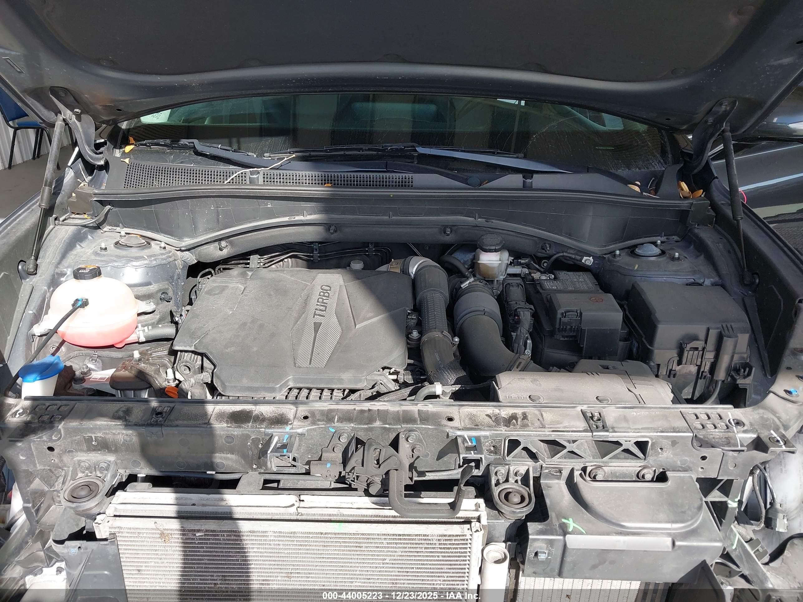 HYUNDAI SANTA image 10