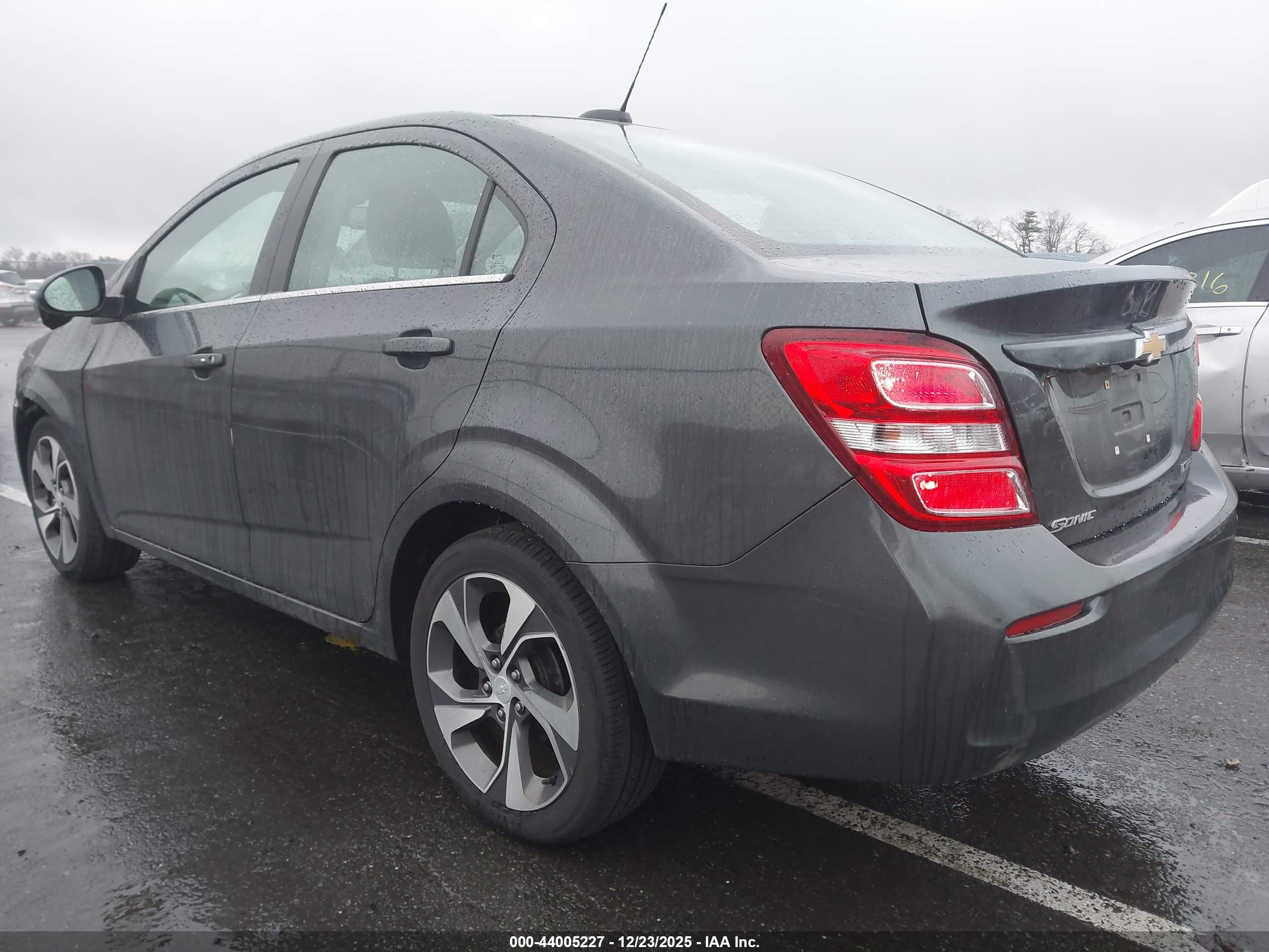 CHEVROLET SONIC image 3