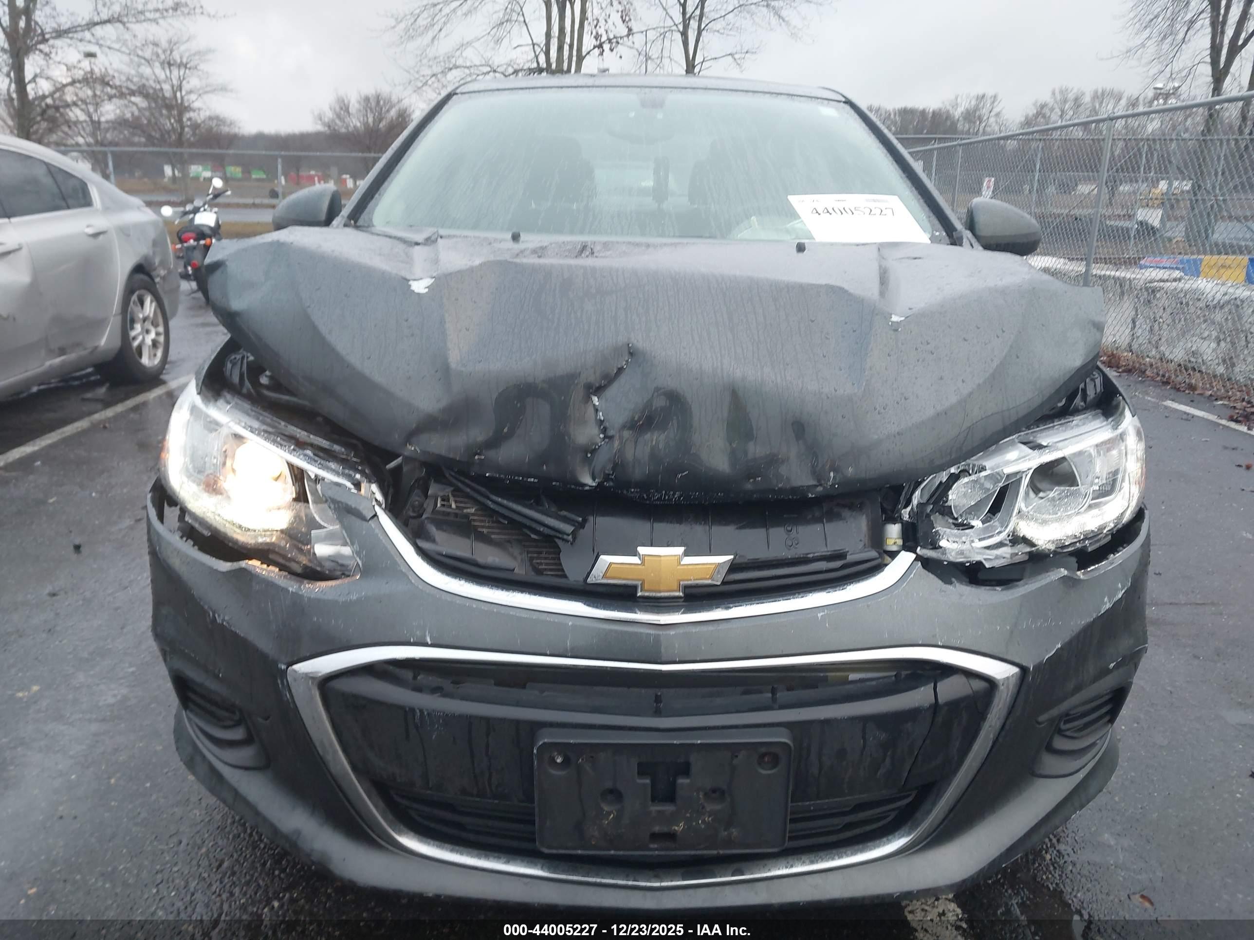 CHEVROLET SONIC image 6