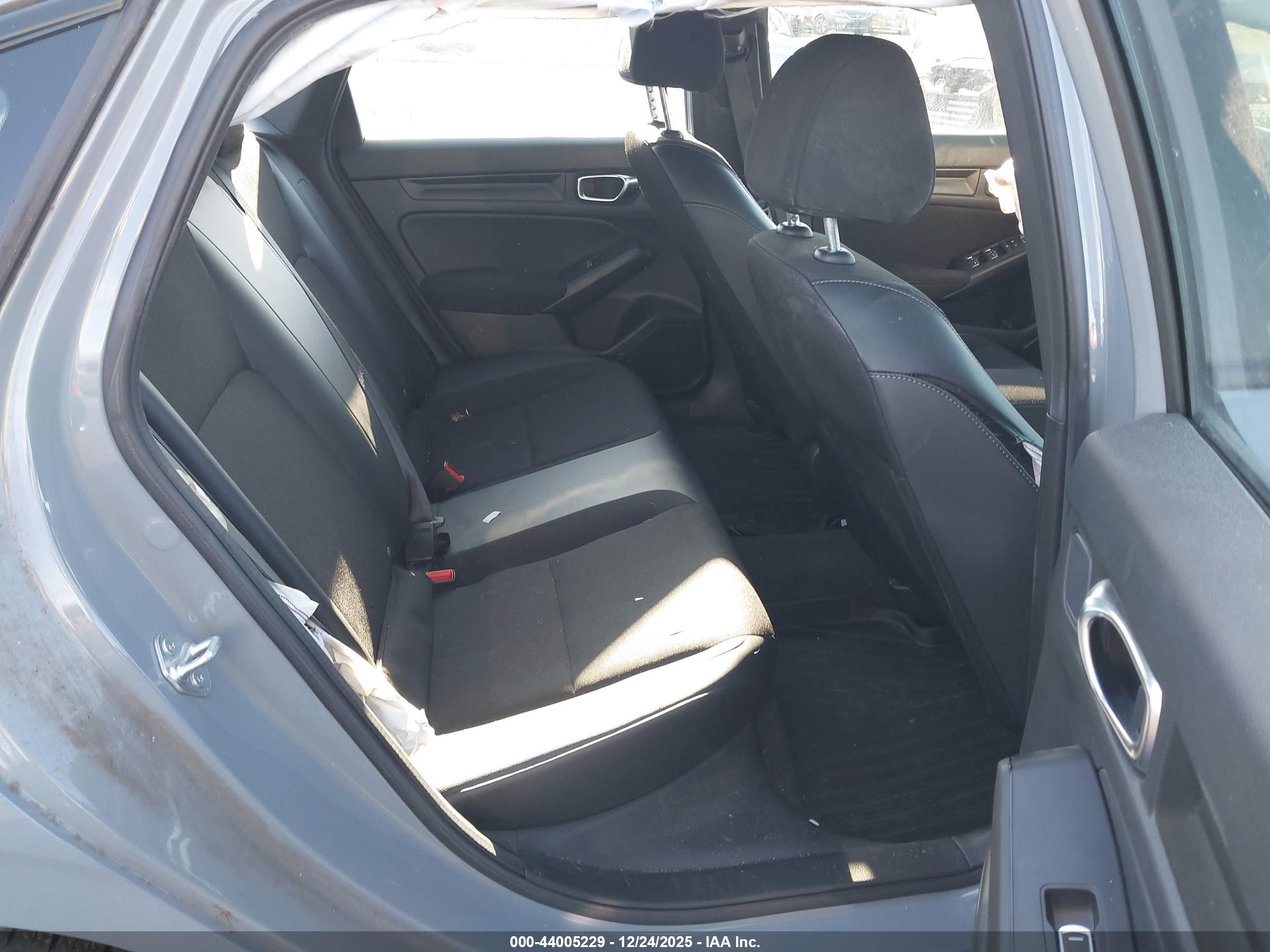HONDA CIVIC image 8