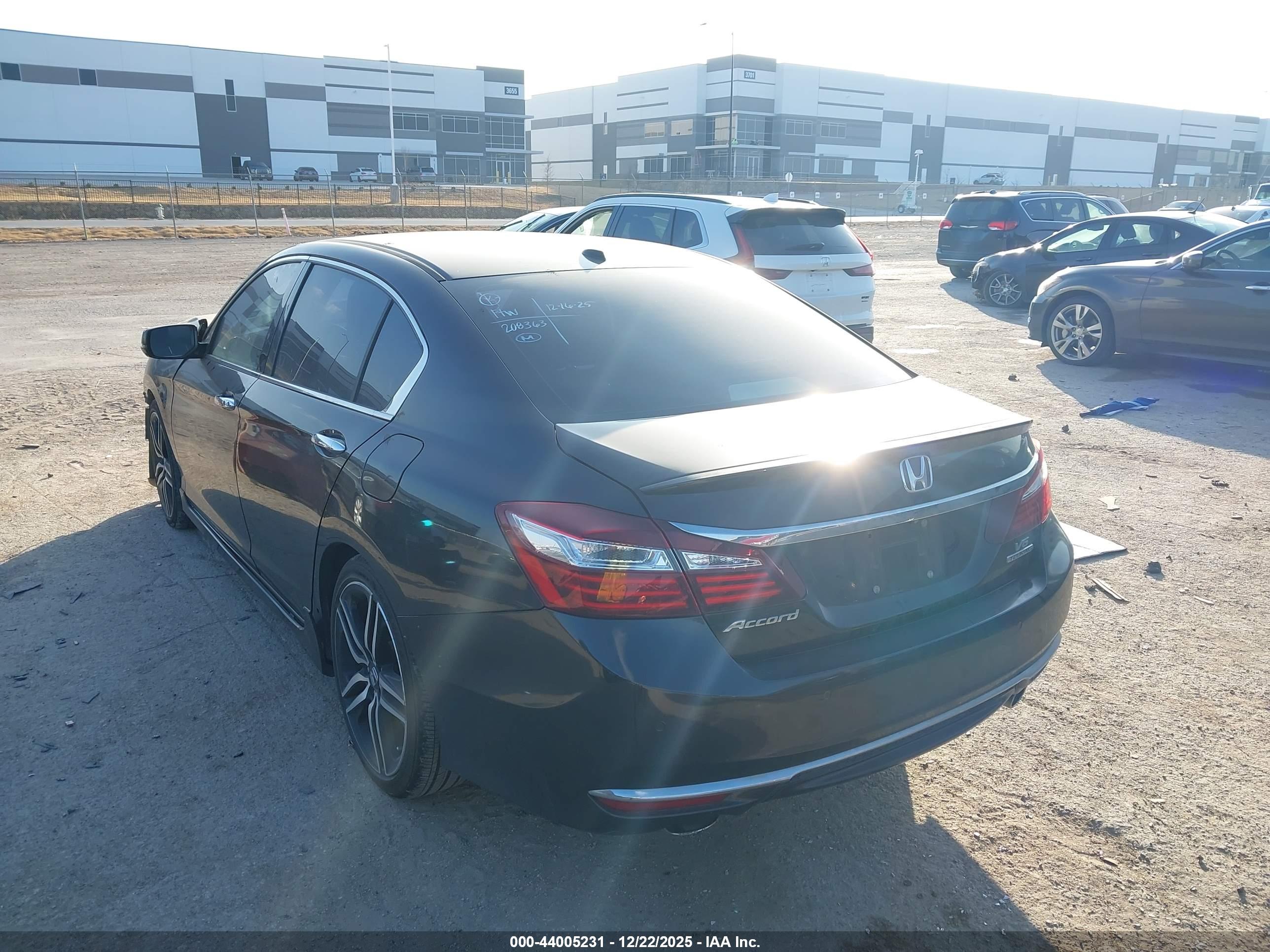 HONDA ACCORD image 3