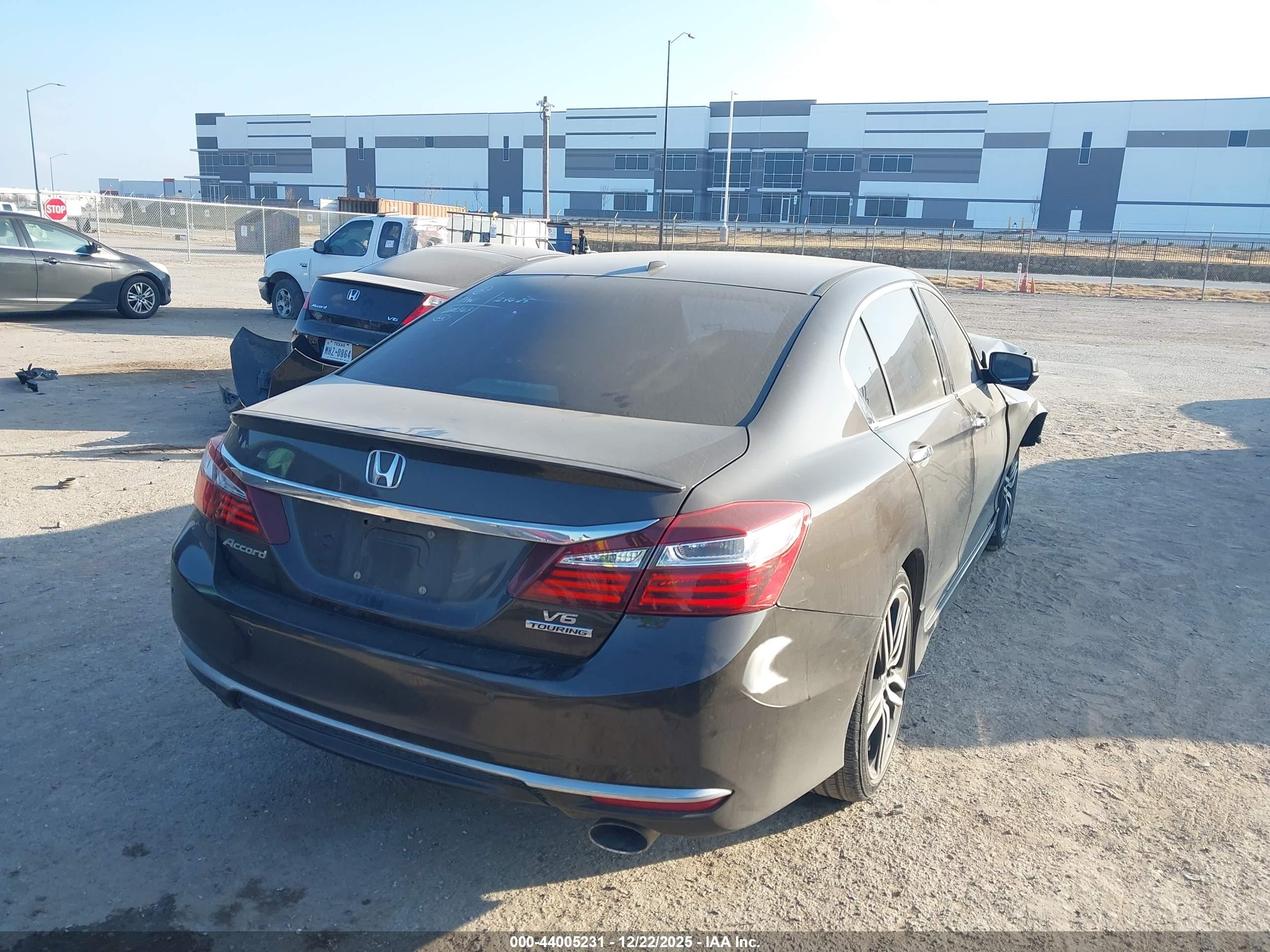 HONDA ACCORD image 4
