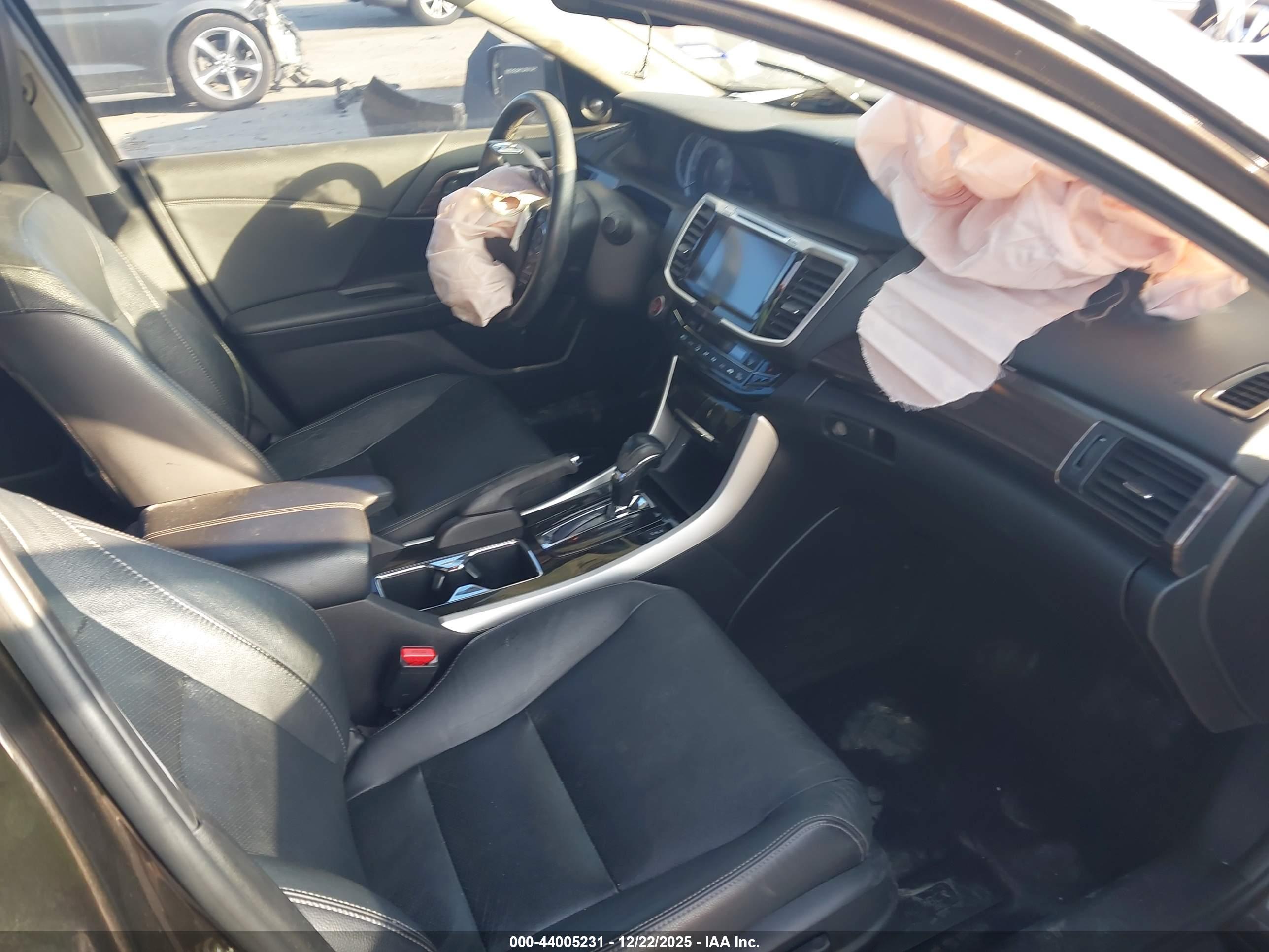 HONDA ACCORD image 5