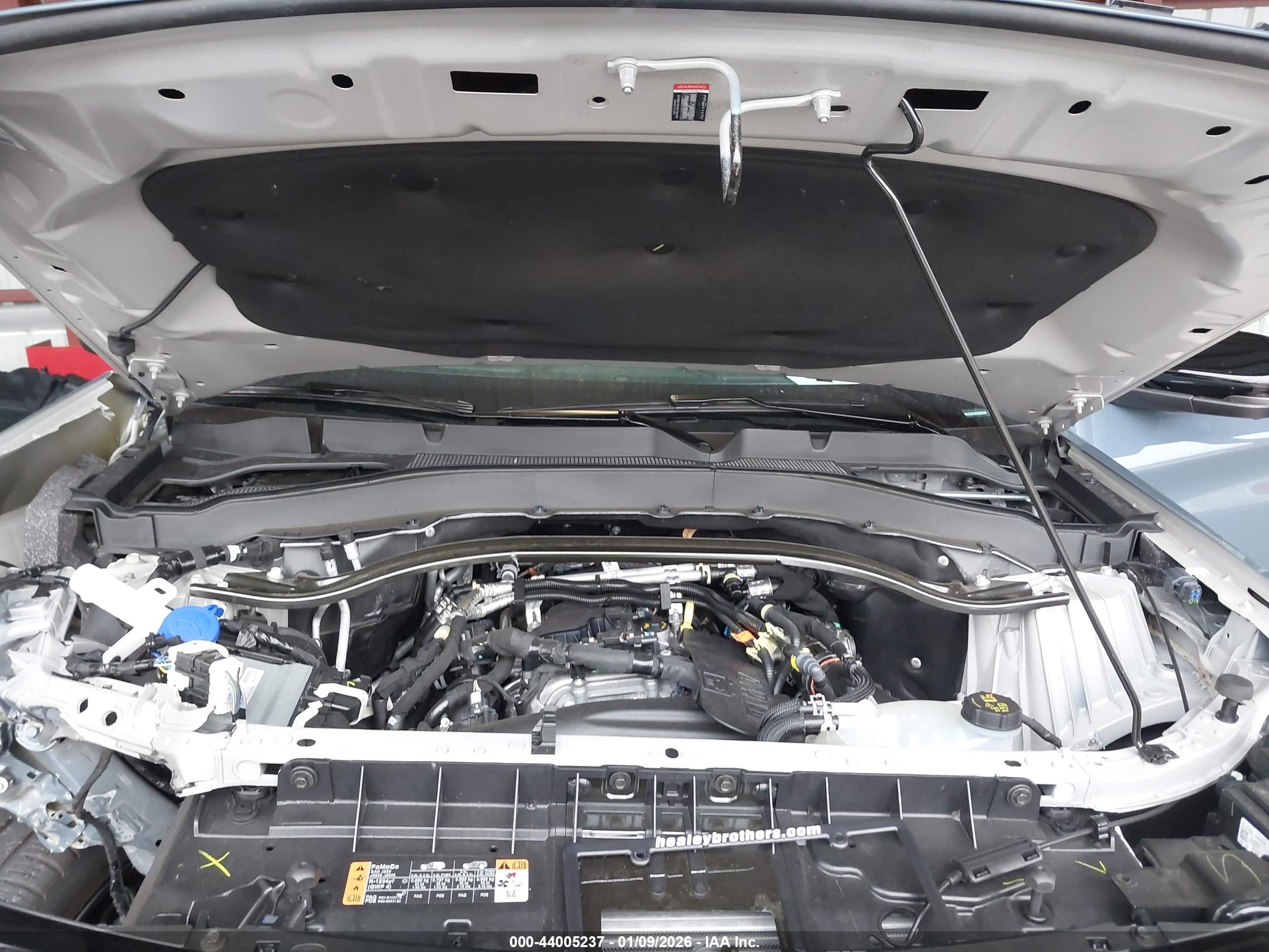 FORD EXPLORER image 10