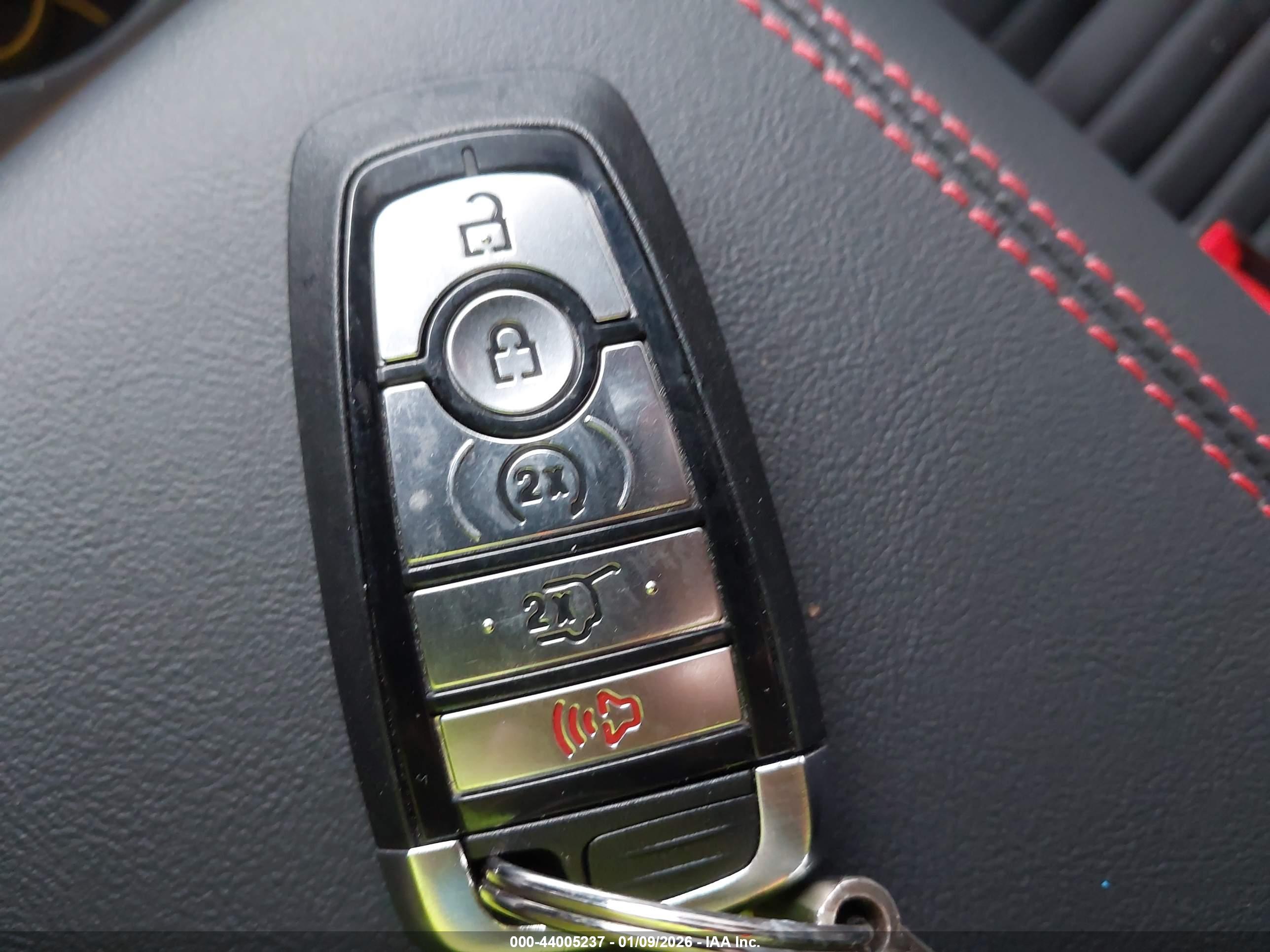 FORD EXPLORER image 11