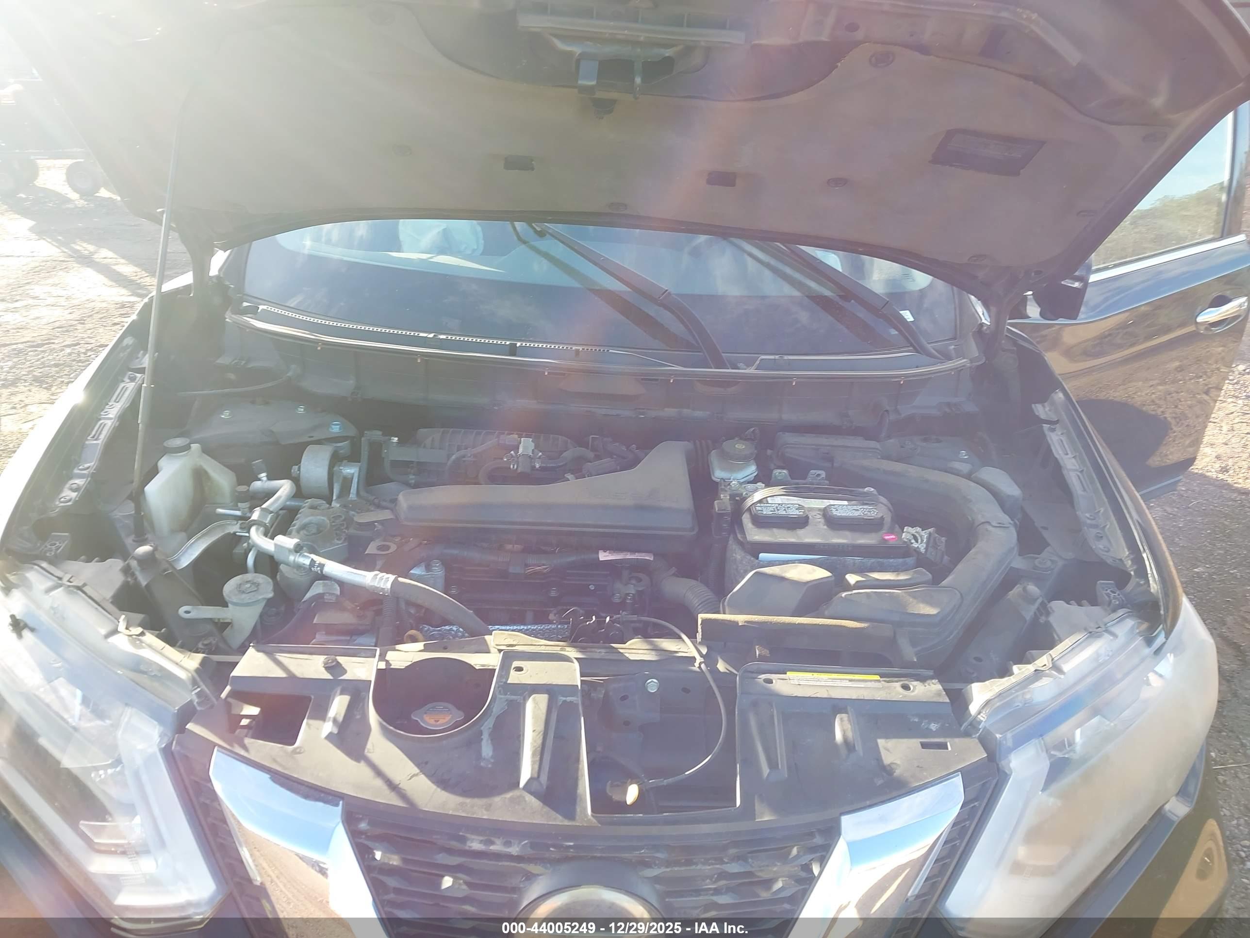 NISSAN ROGUE image 10