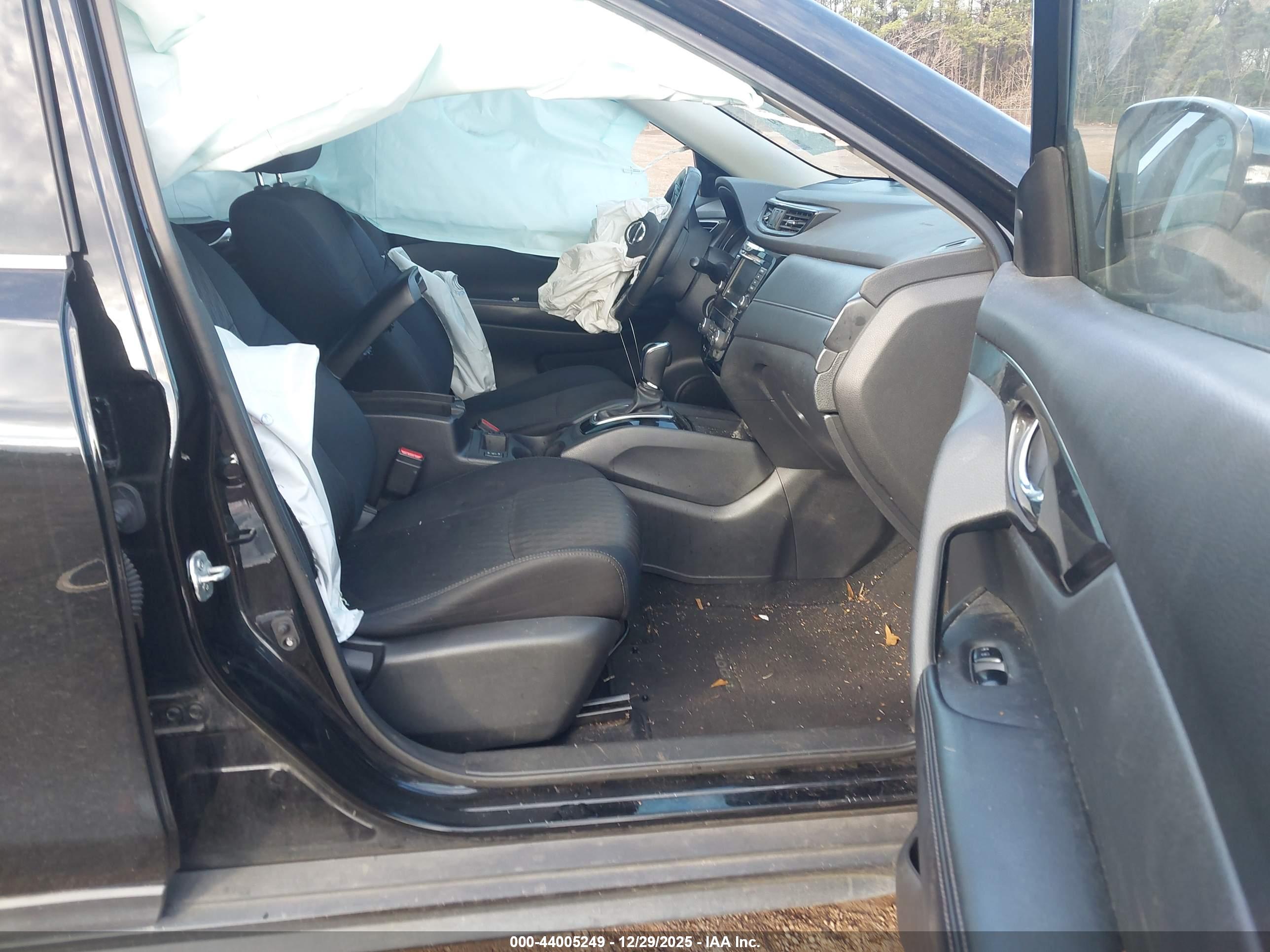 NISSAN ROGUE image 5