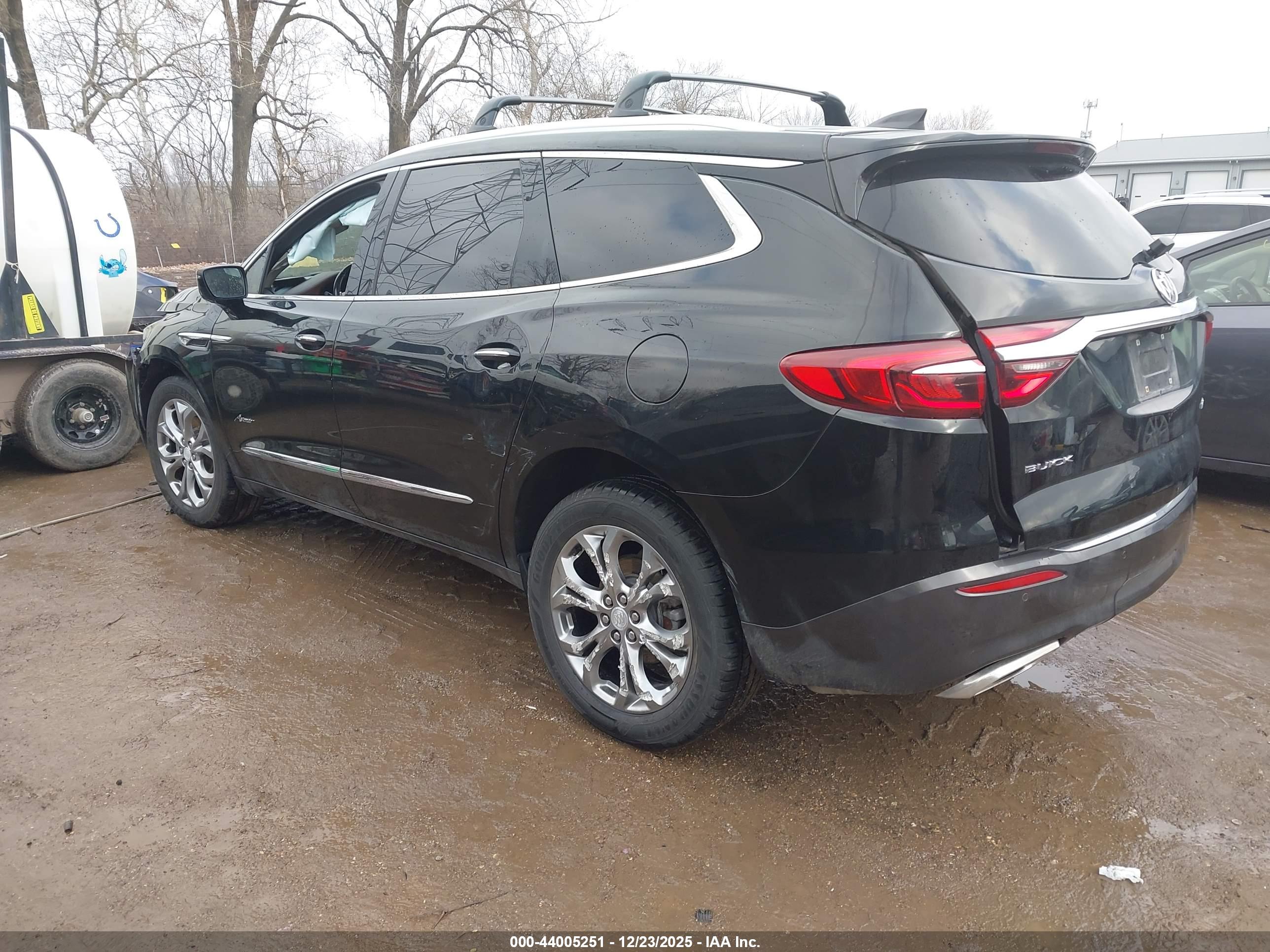 BUICK ENCLAVE image 3