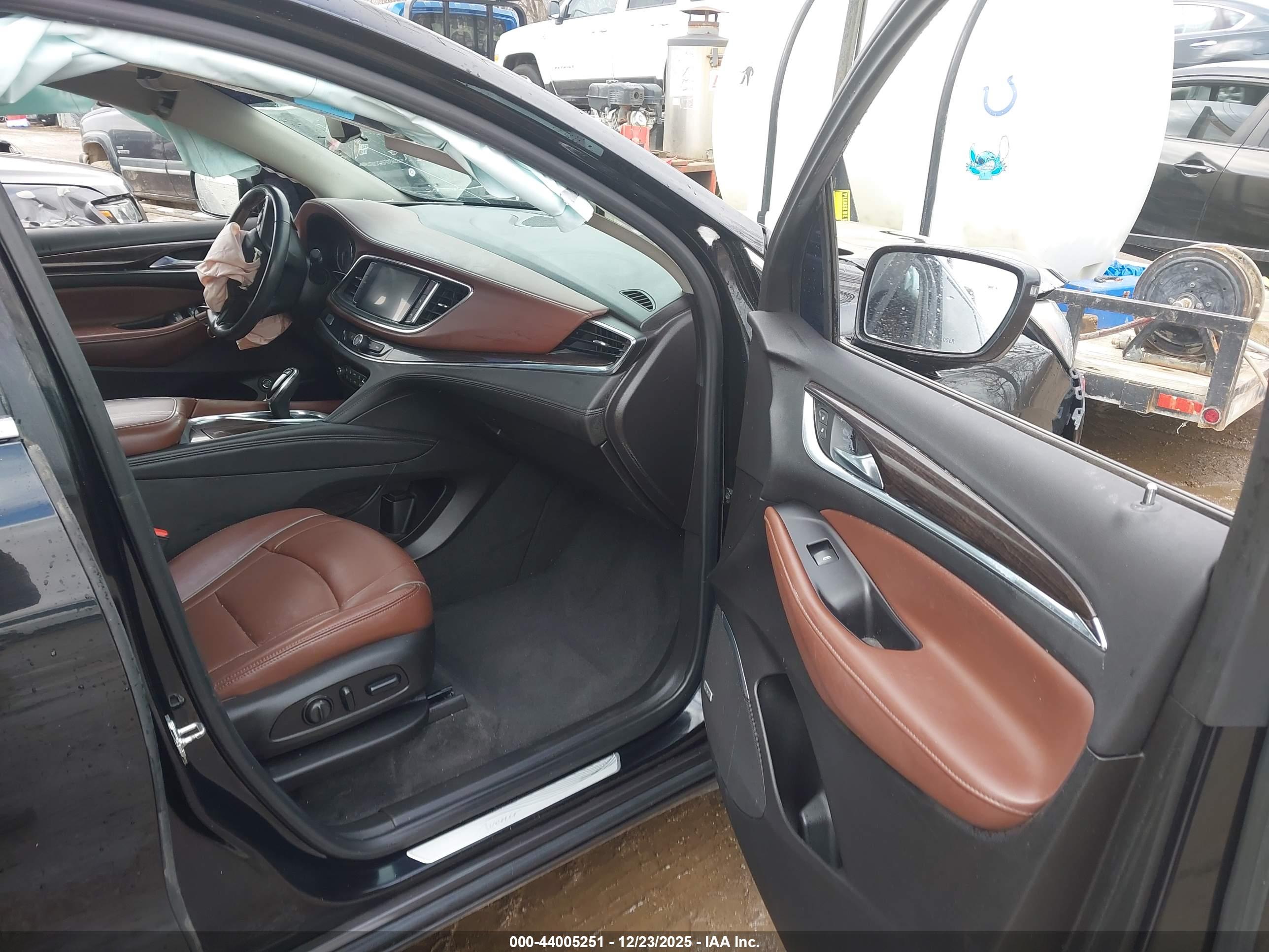 BUICK ENCLAVE image 5