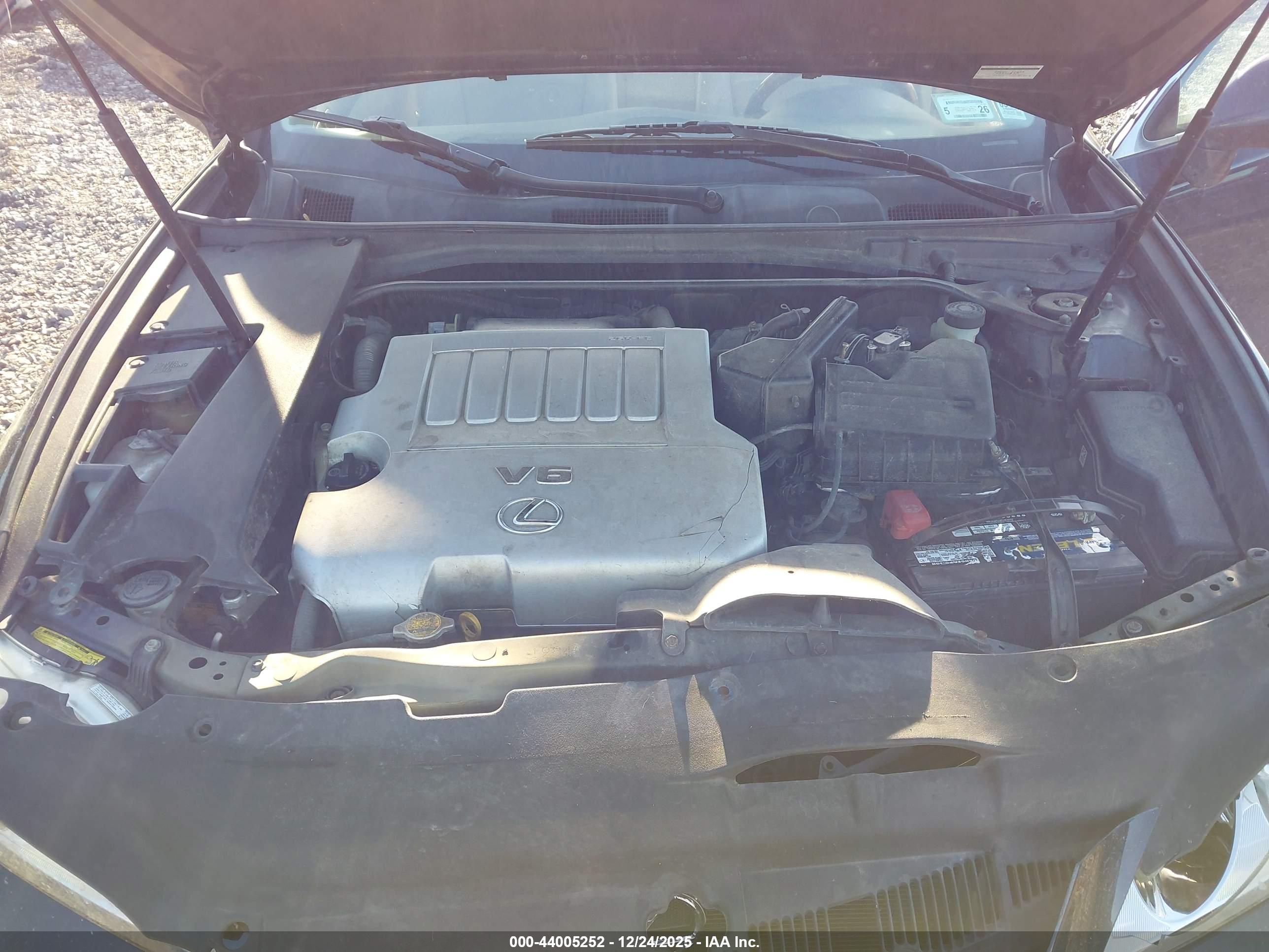 LEXUS ES image 10