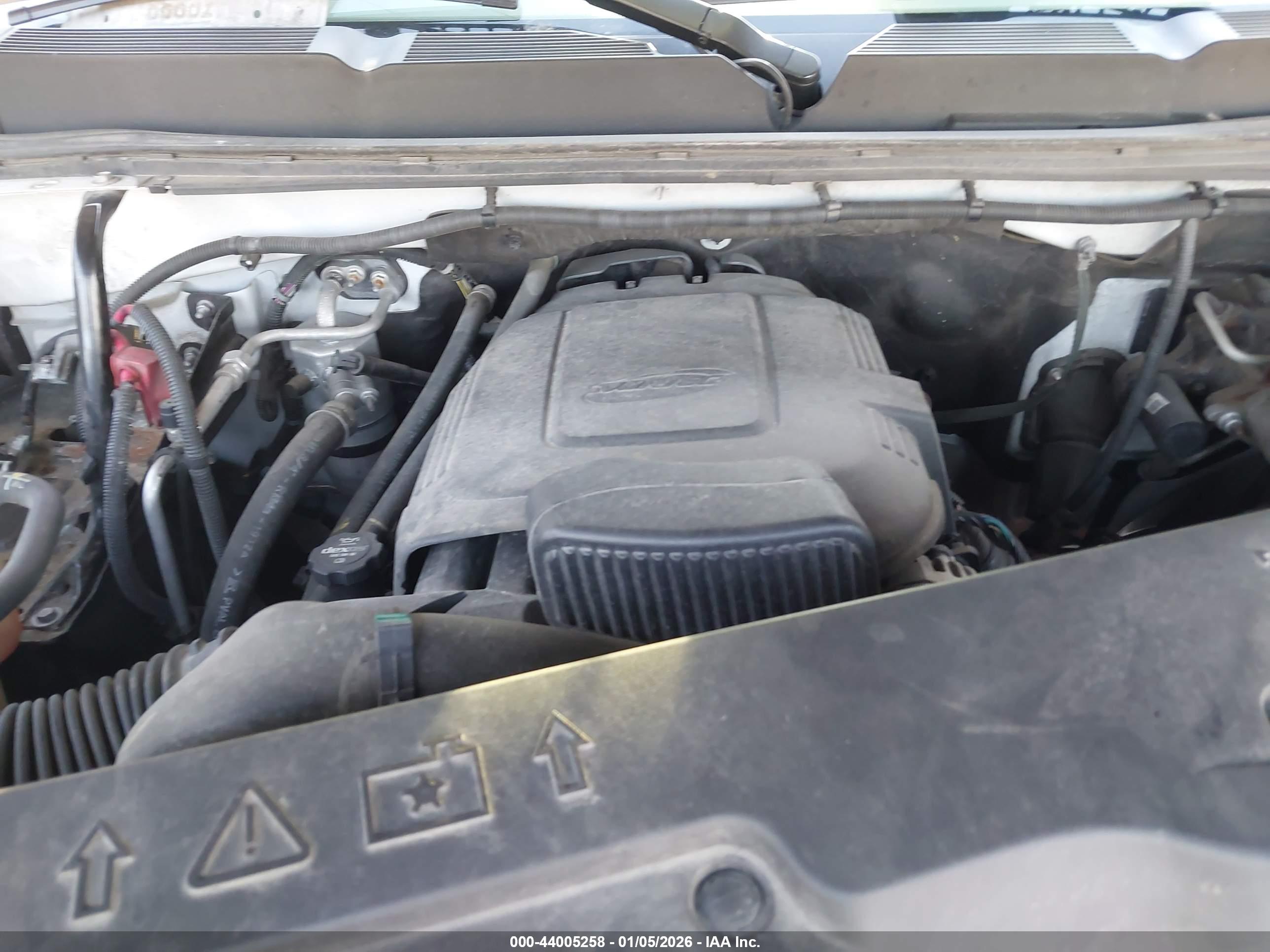 CHEVROLET SILVERADO image 10