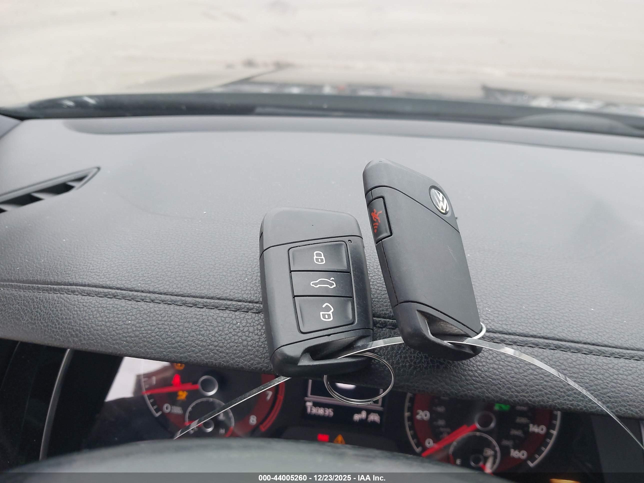 VOLKSWAGEN JETTA image 11
