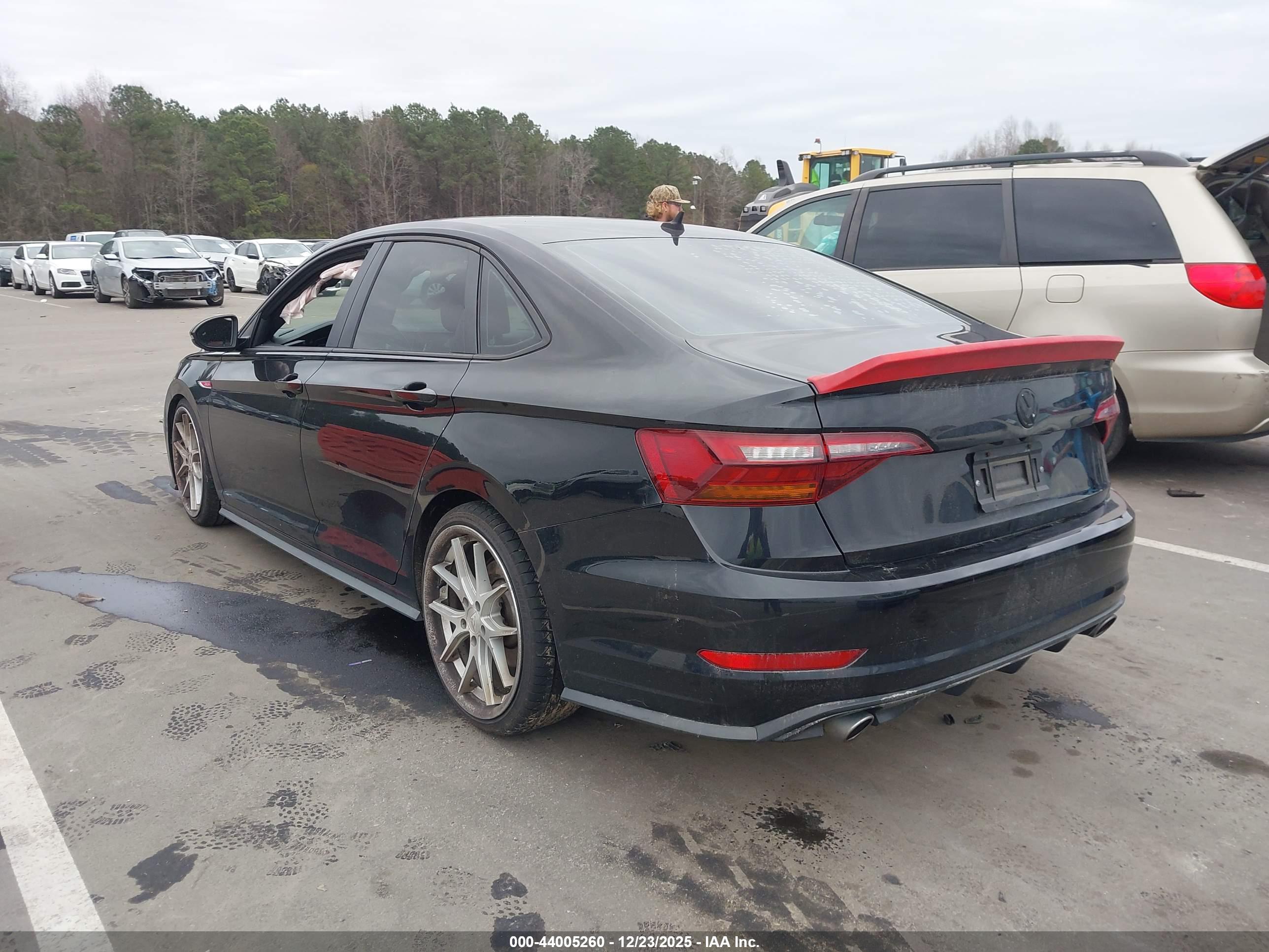 VOLKSWAGEN JETTA image 3