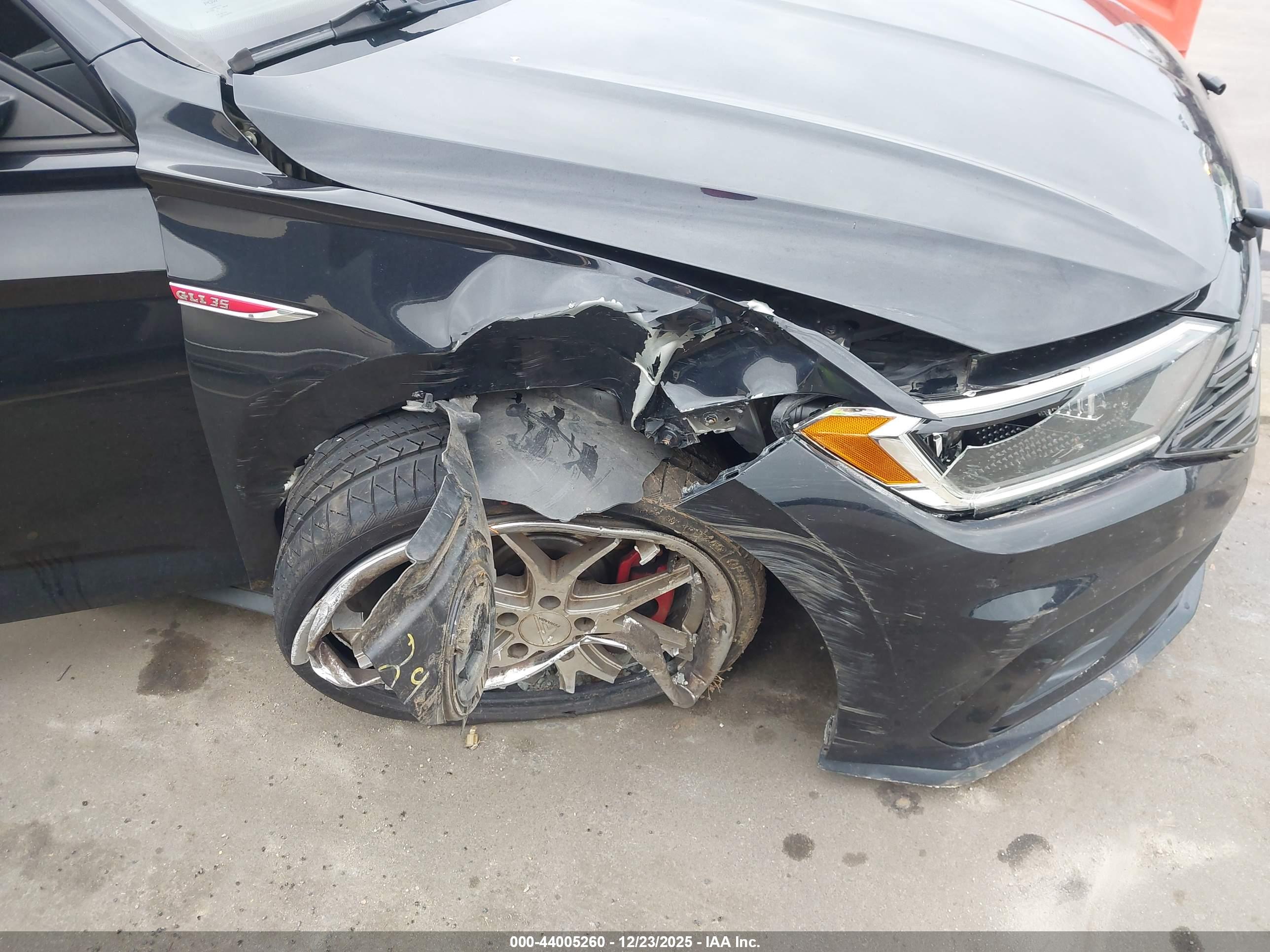 VOLKSWAGEN JETTA image 6