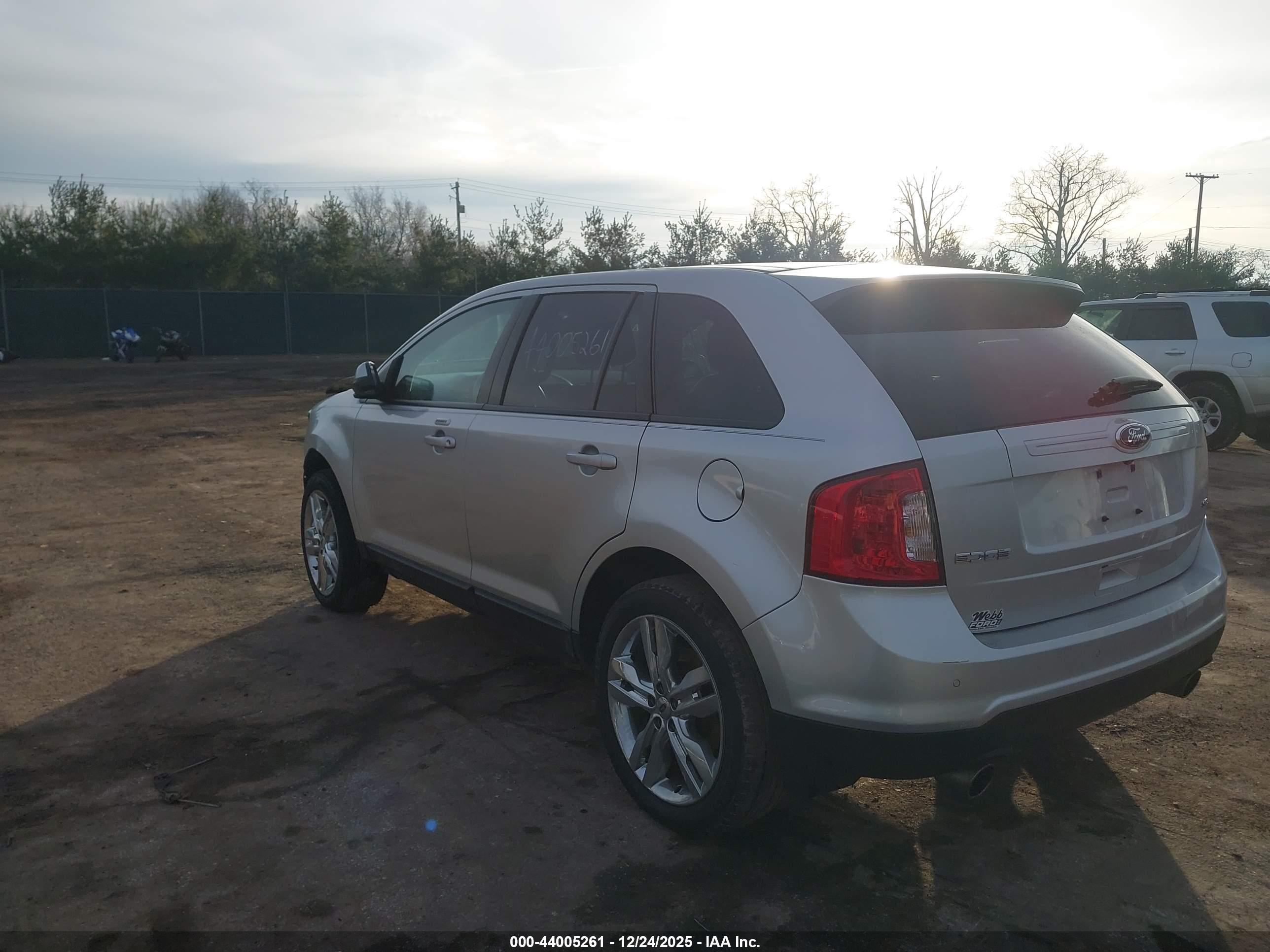 FORD EDGE image 3