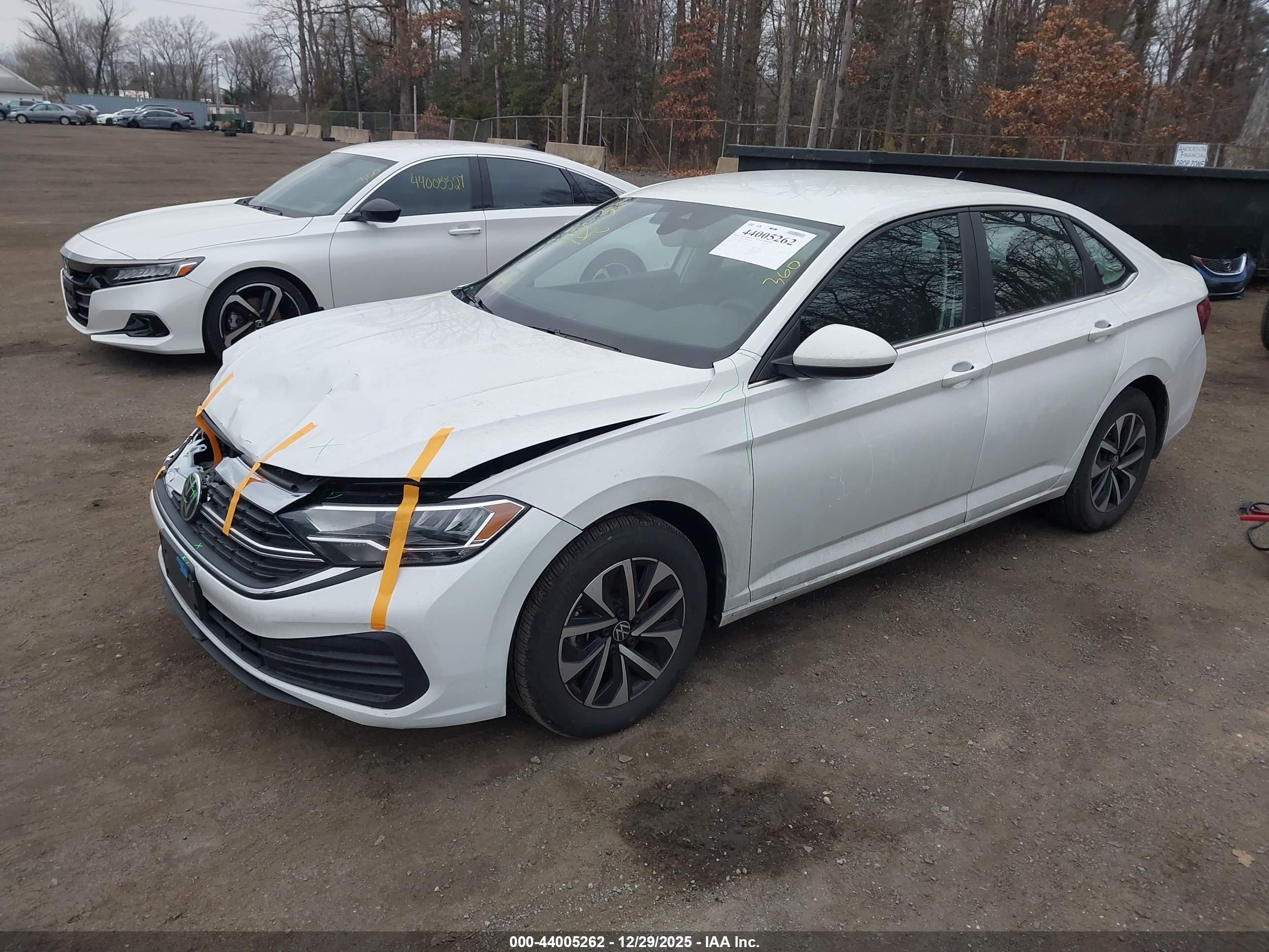 VOLKSWAGEN JETTA image 2