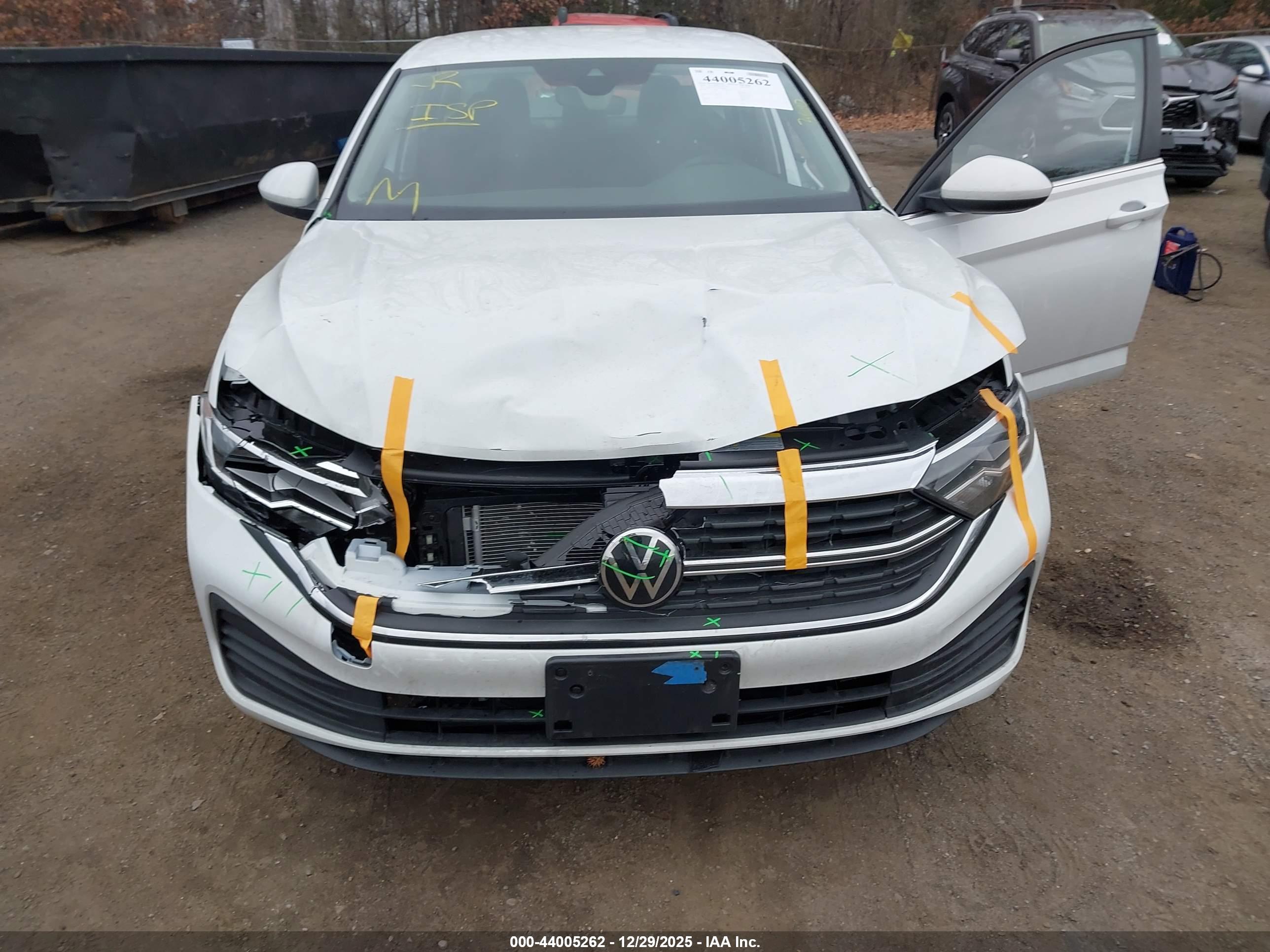 VOLKSWAGEN JETTA image 6