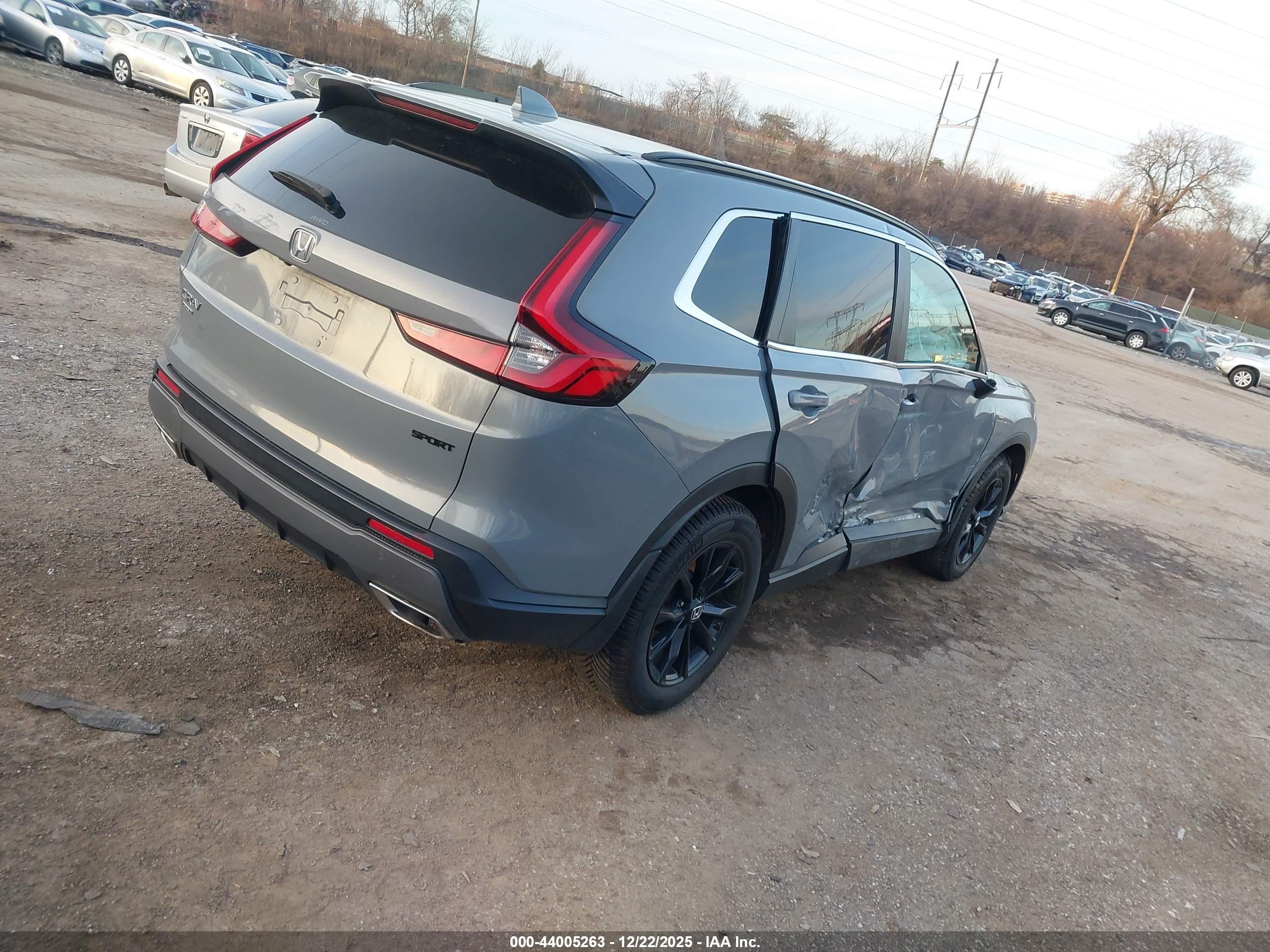 HONDA CR-V image 4
