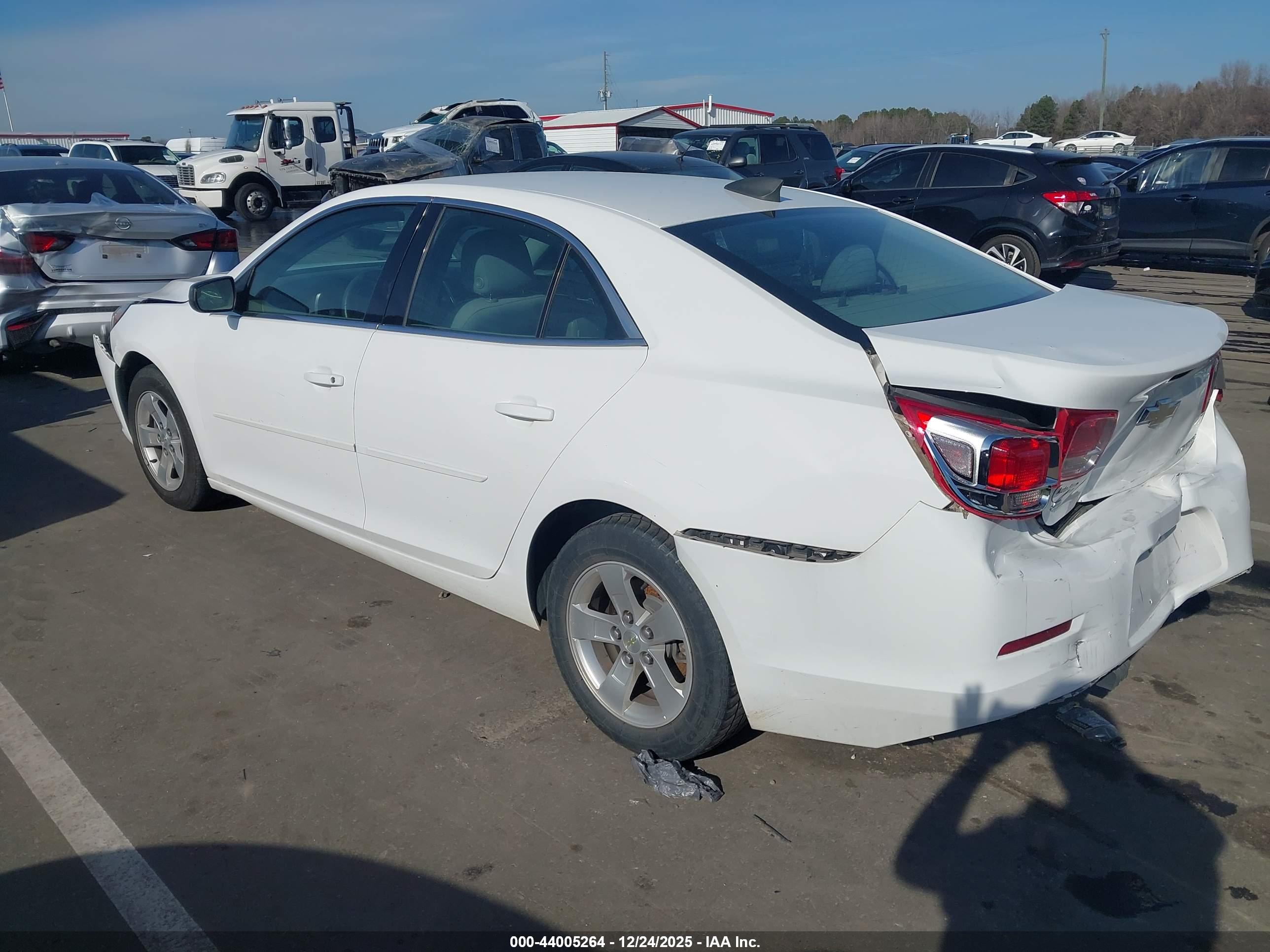 CHEVROLET MALIBU image 3