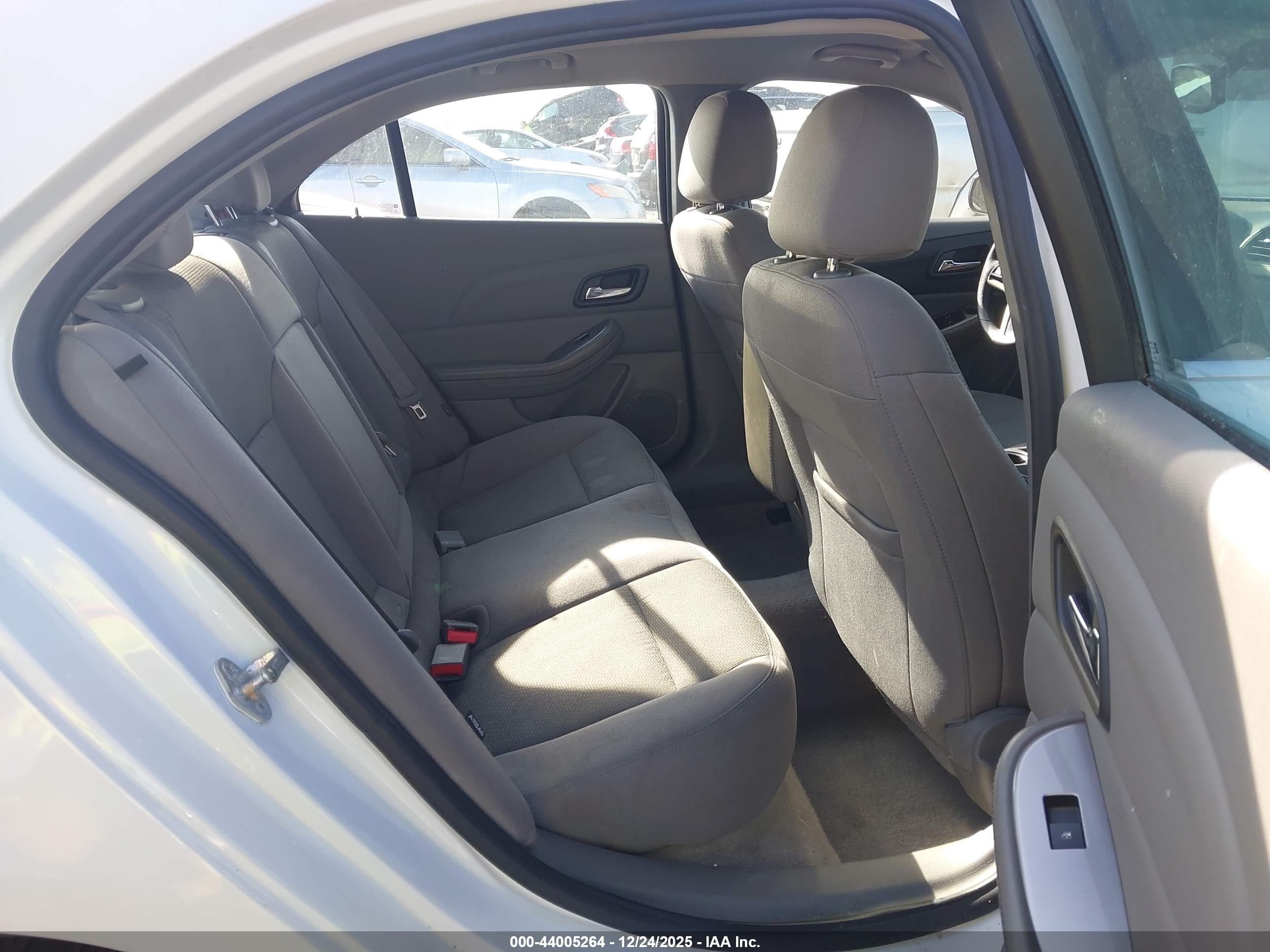 CHEVROLET MALIBU image 8