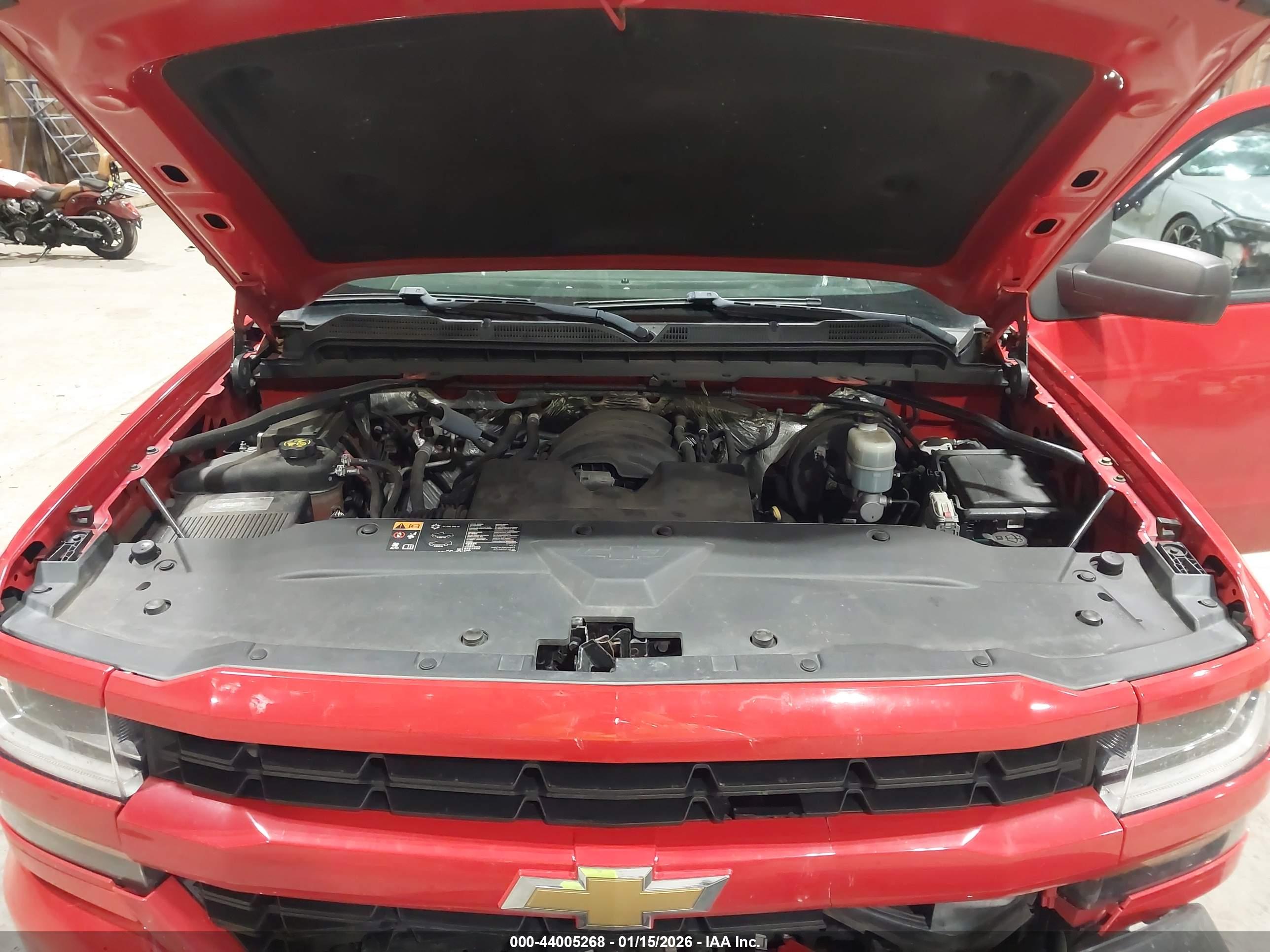 CHEVROLET SILVERADO image 10